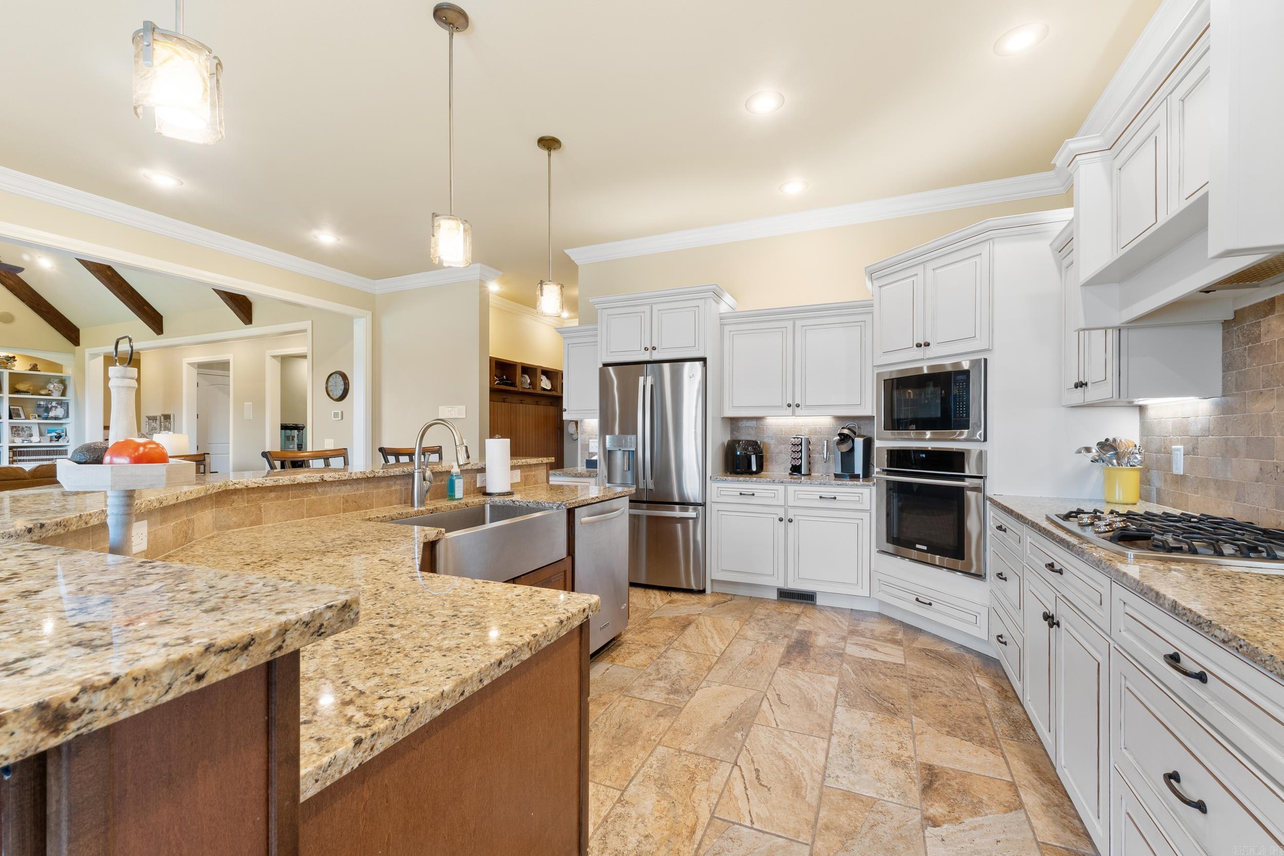 17 Prestwick  Mountain Home, AR