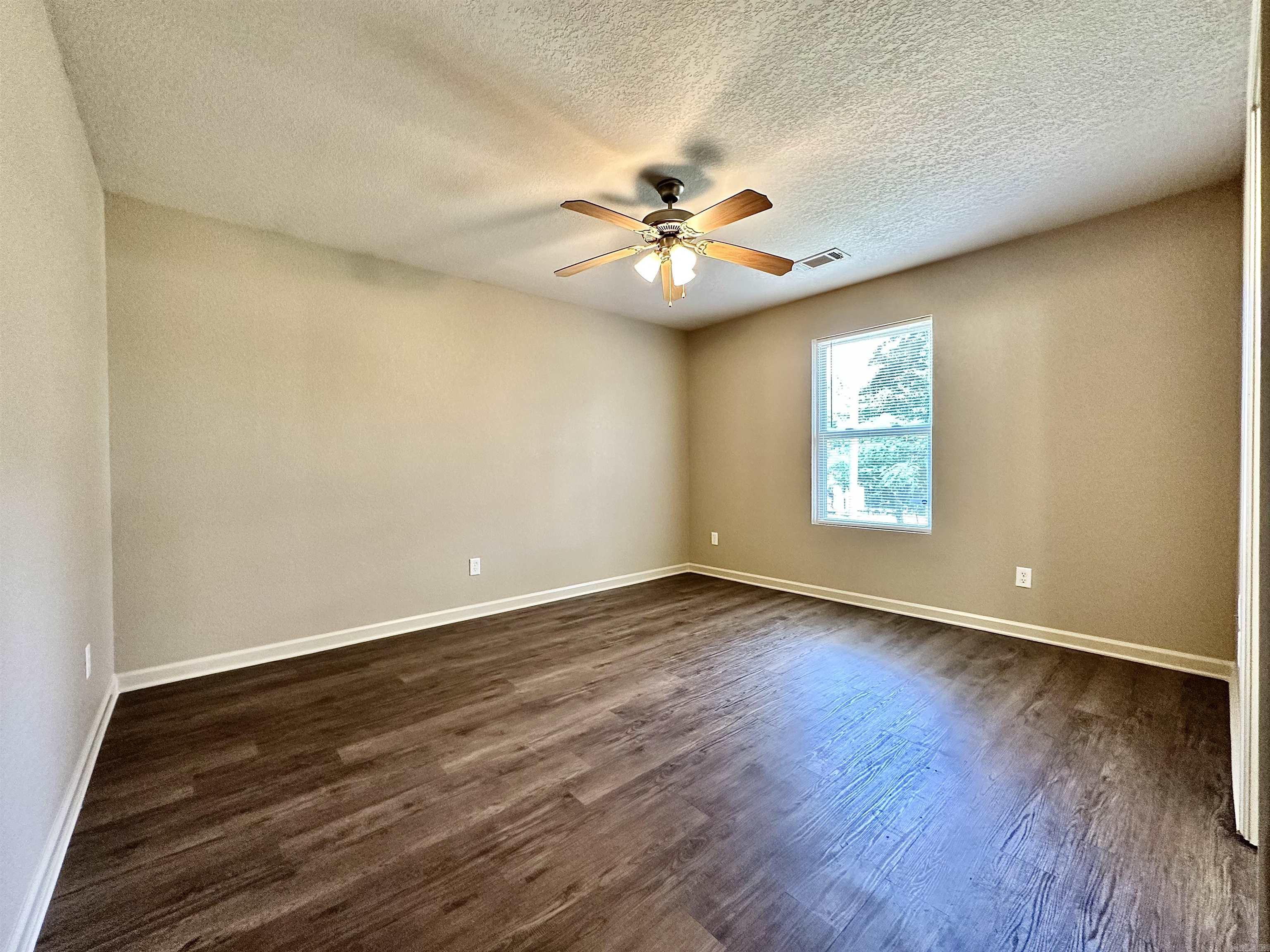 710 N Main  Sheridan, AR