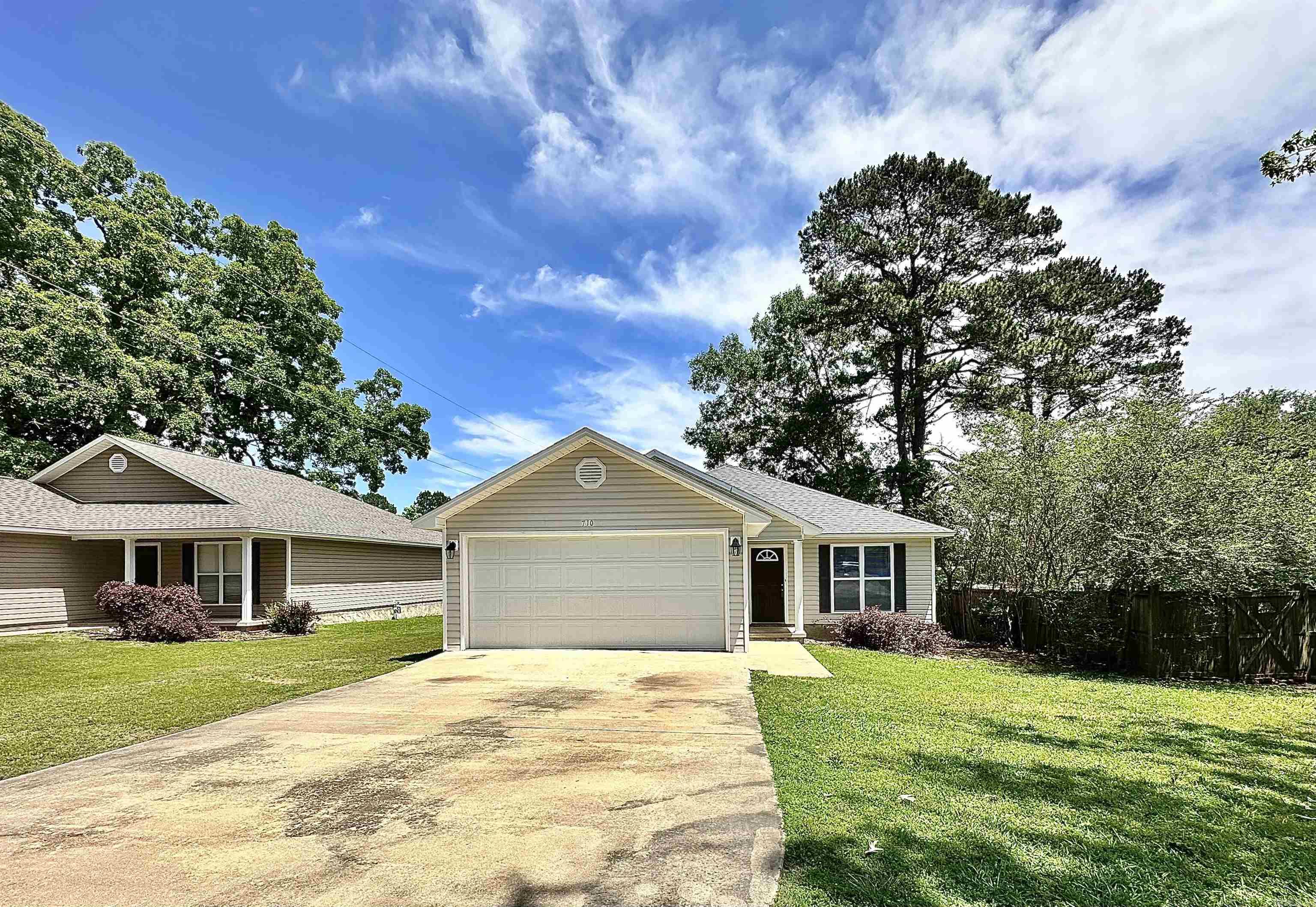 710 N Main  Sheridan, AR