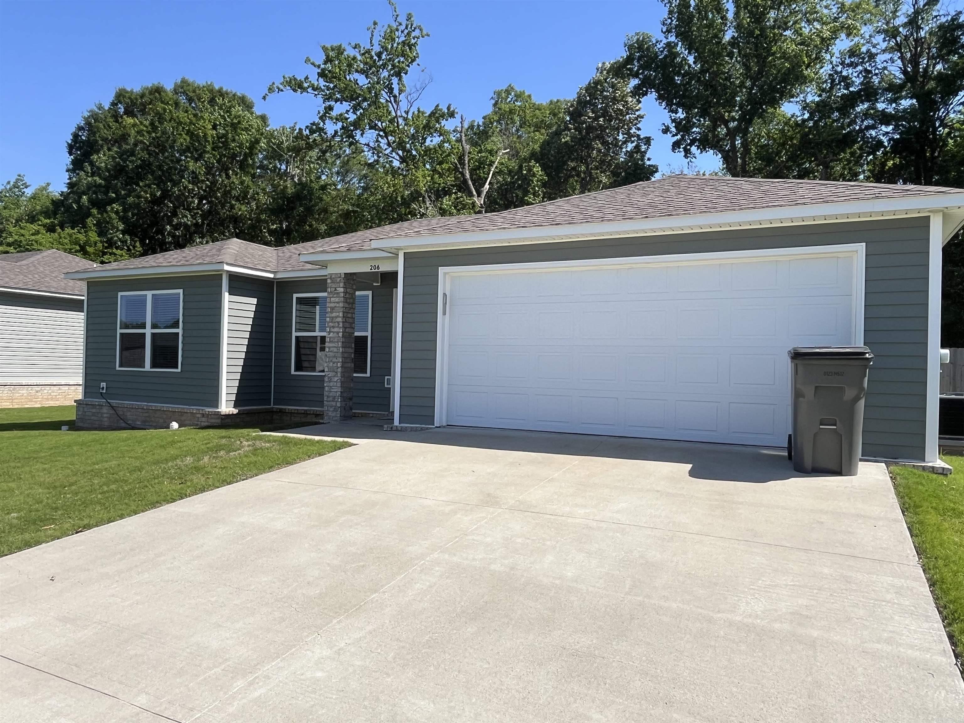 206 Formon Drive  Paragould, AR
