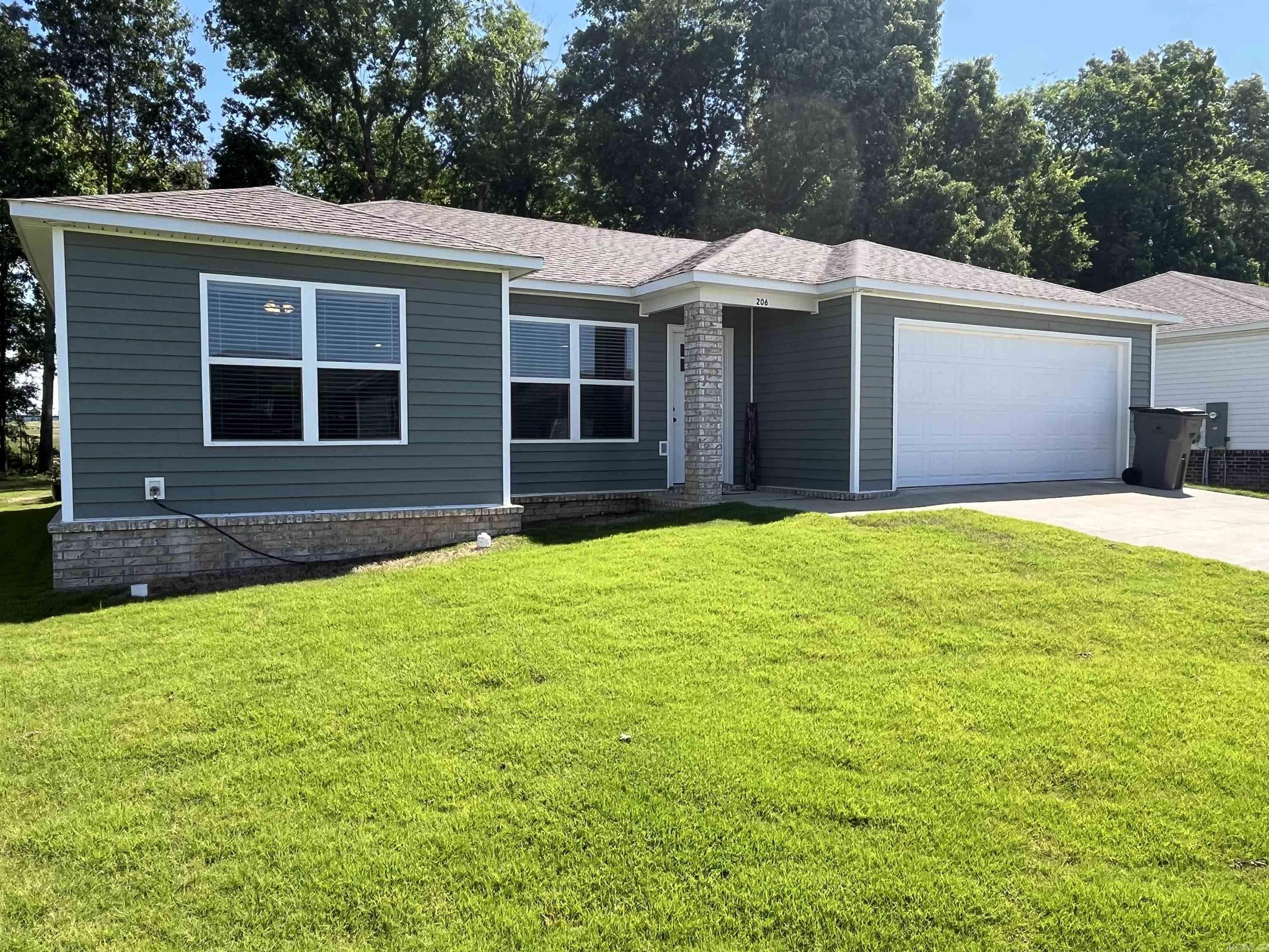 206 Formon Drive  Paragould, AR