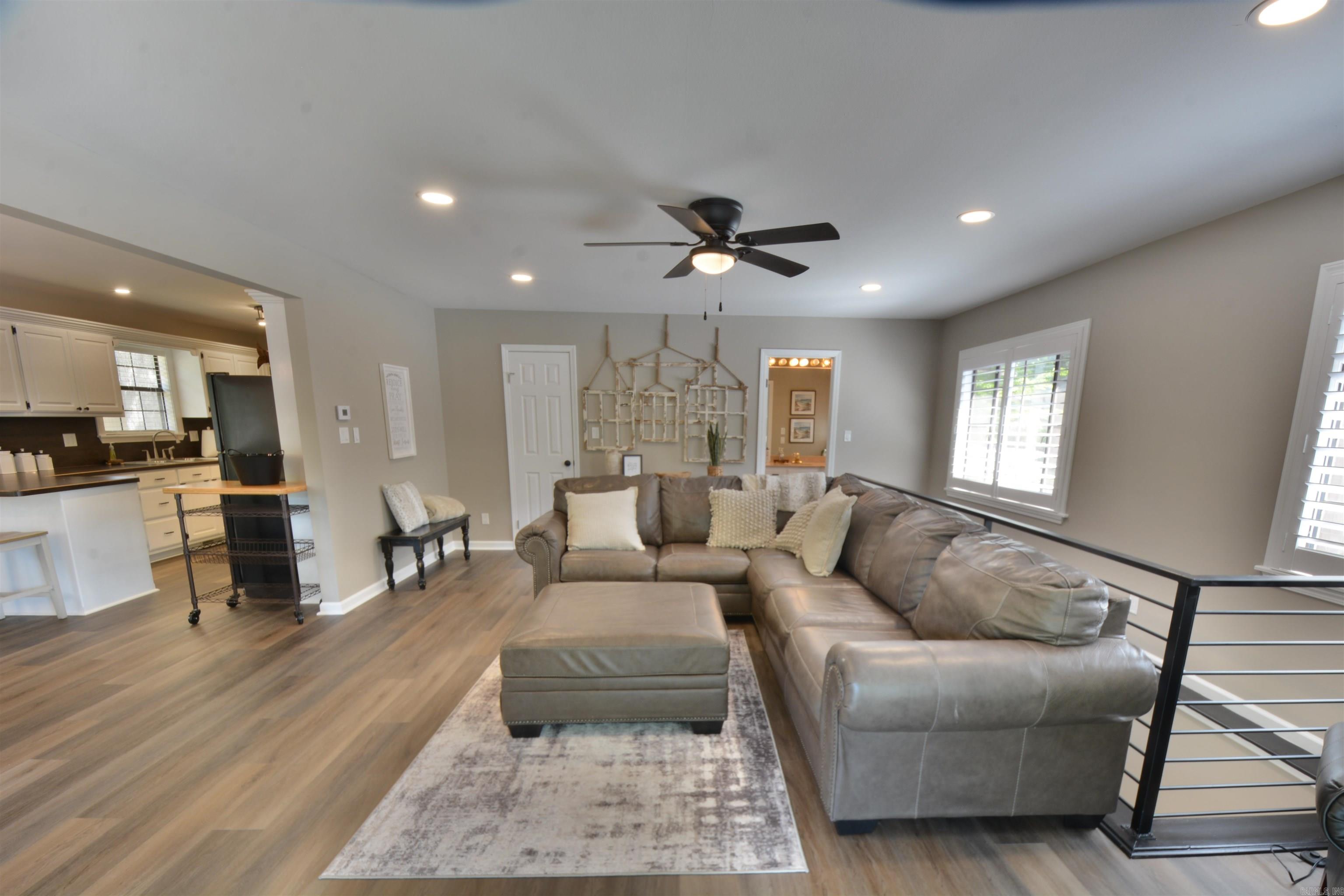 210 EDGEWATER 208 EDGEWATER CIRCLE Hot Springs, AR