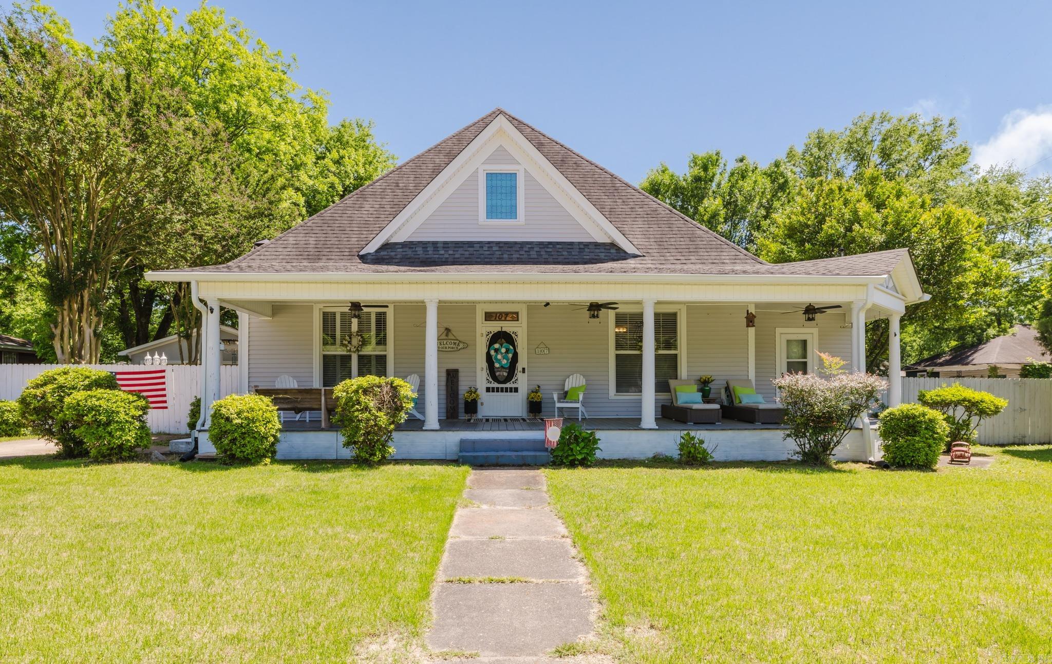 107 E Sullenberger  Malvern, AR