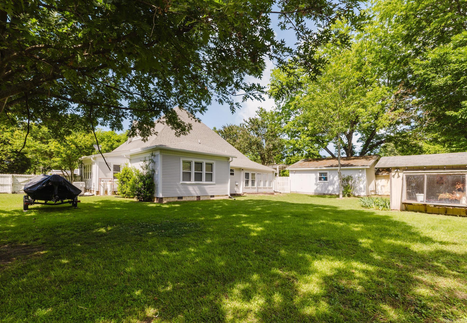 107 E Sullenberger  Malvern, AR