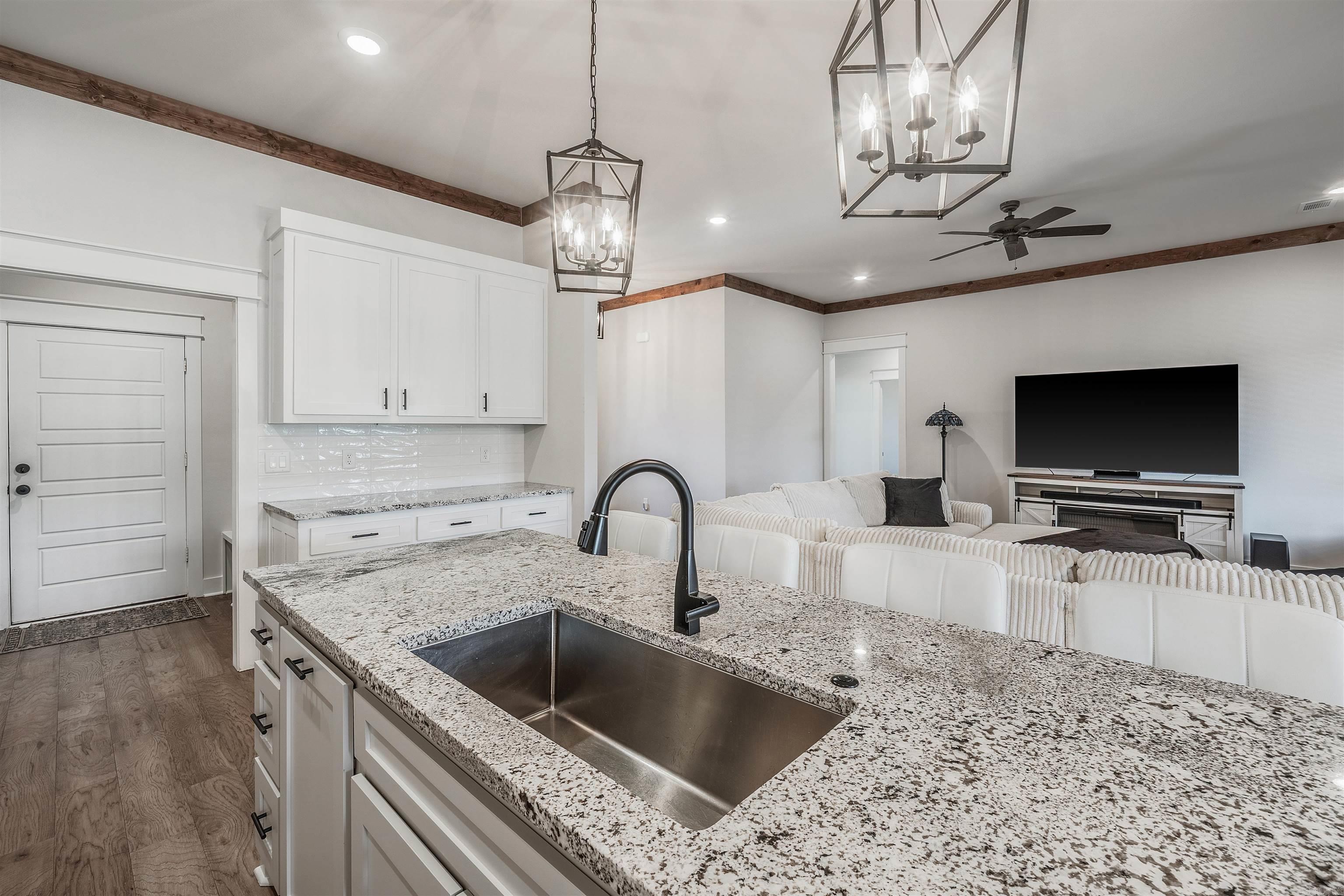 10600 Gunter Loop  Benton, AR