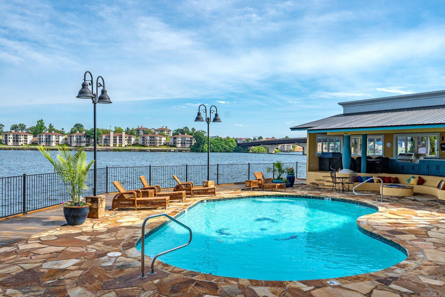 106 Grand Isle Dr., Unit 1F  Hot Springs, AR