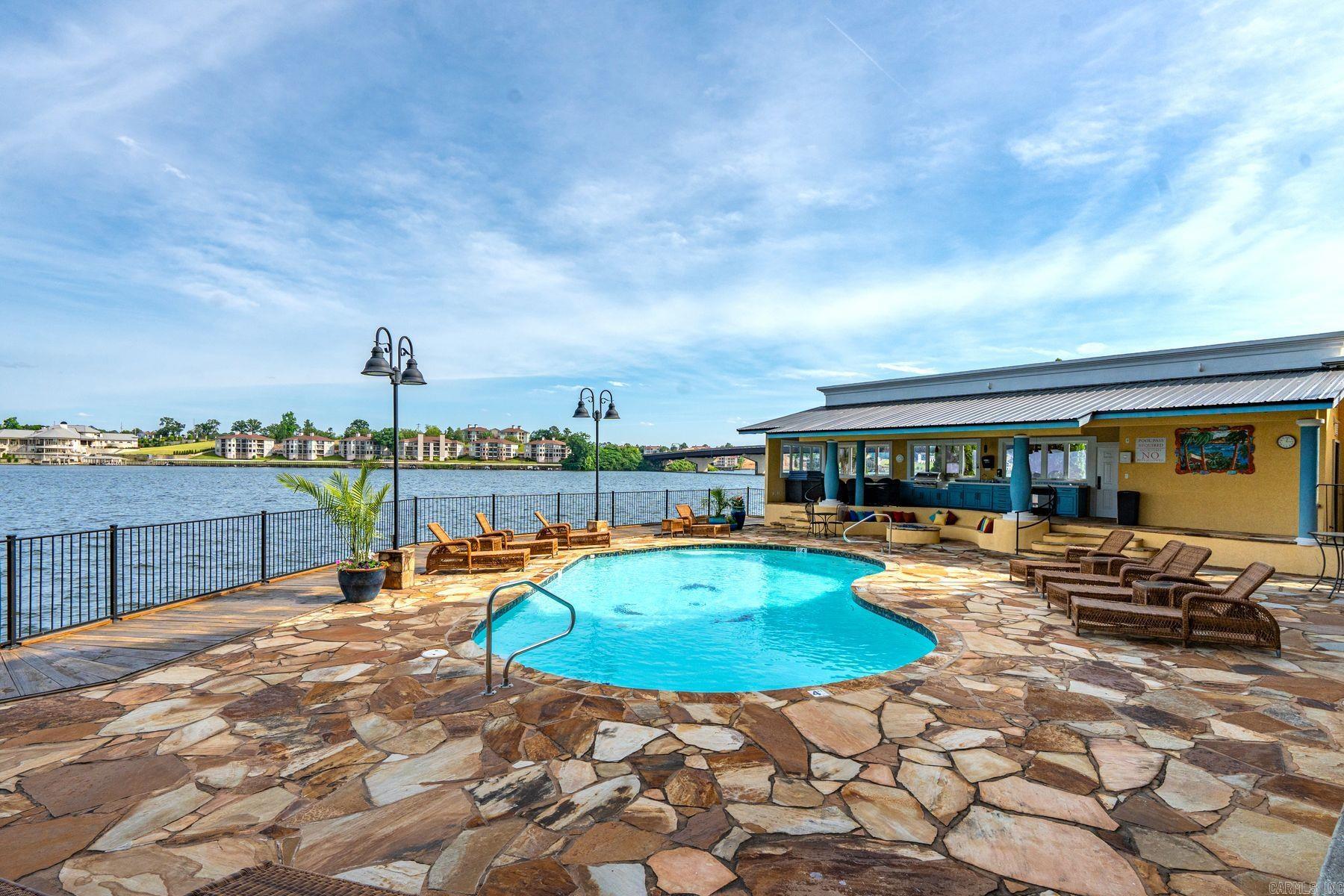 106 Grand Isle Dr., Unit 1F  Hot Springs, AR