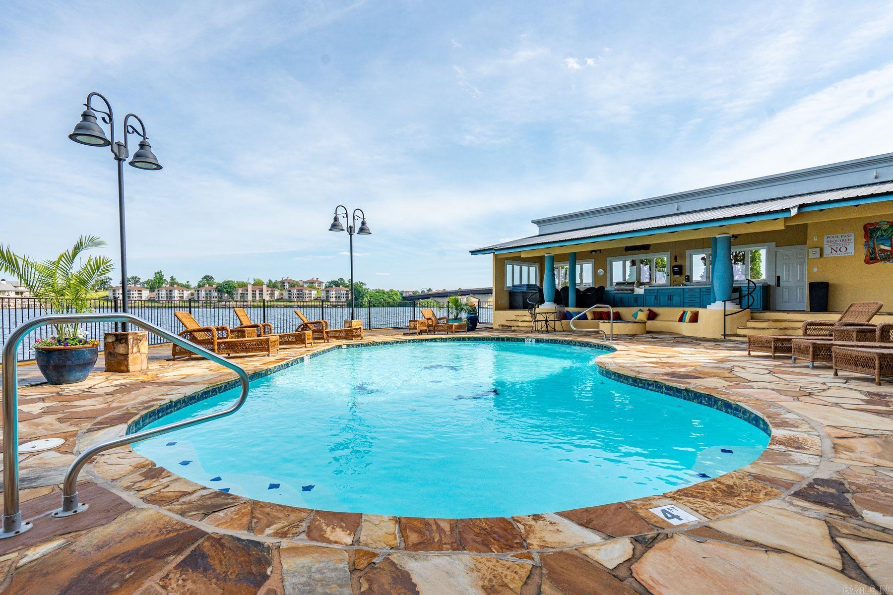 106 Grand Isle Dr., Unit 1F  Hot Springs, AR