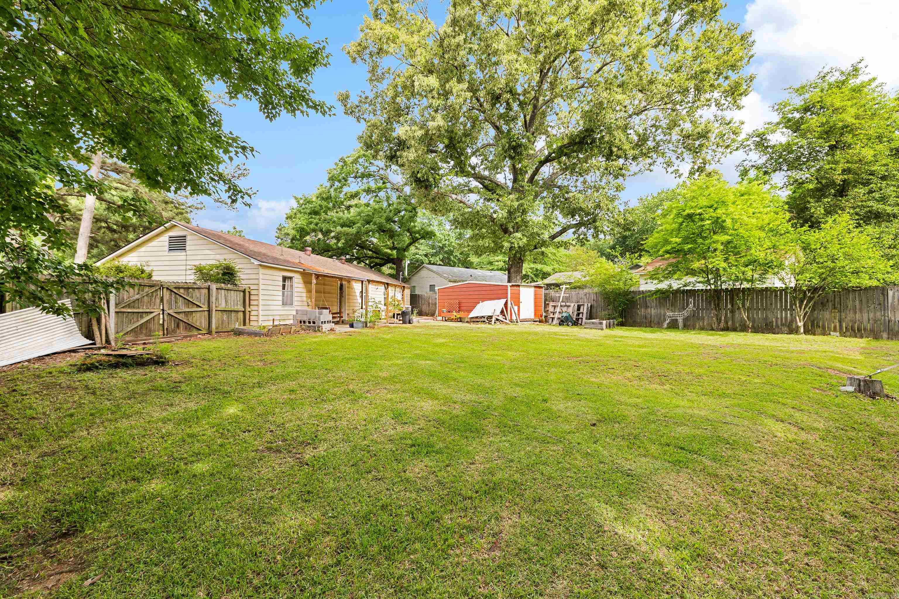 903 Oakwood  Benton, AR