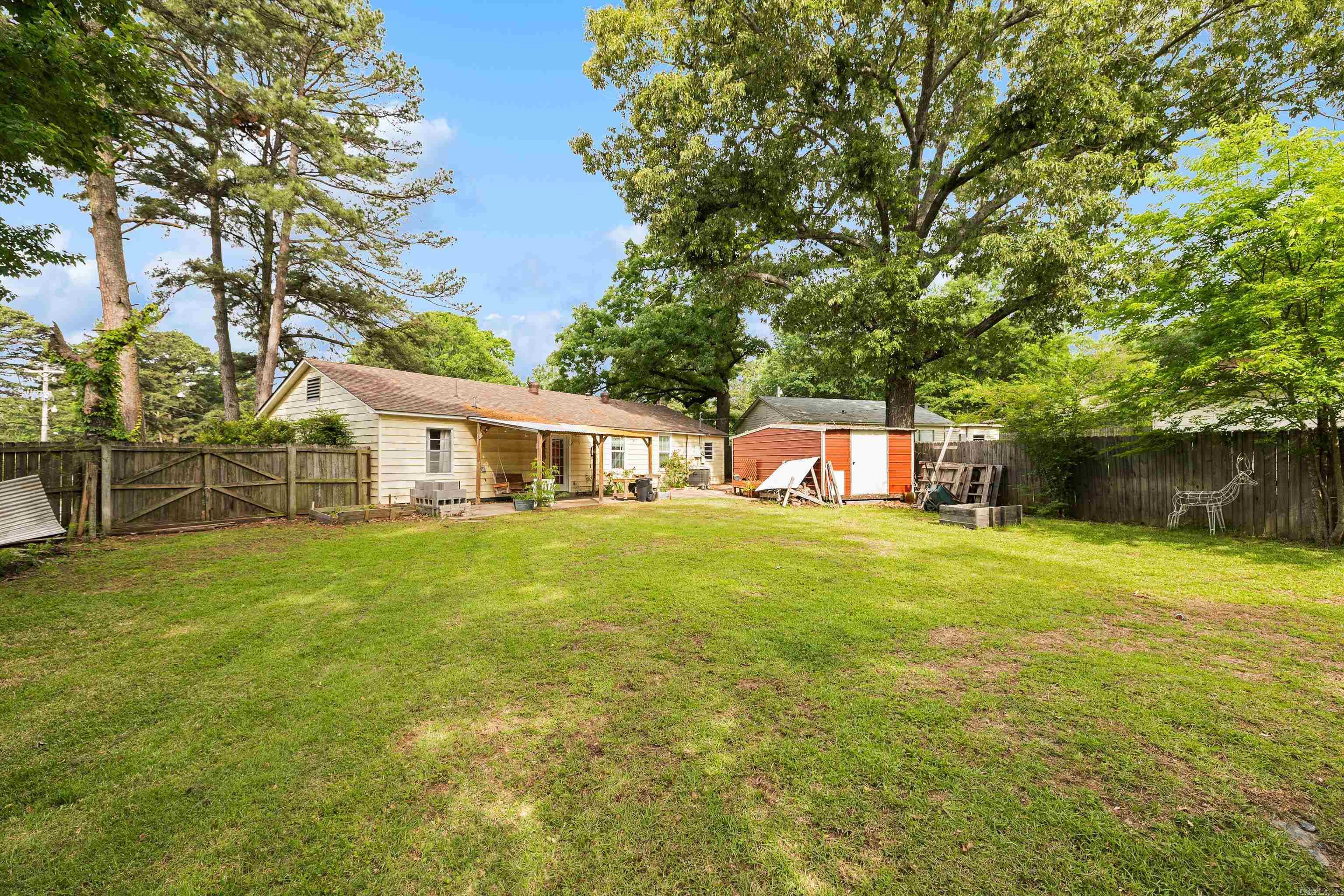 903 Oakwood  Benton, AR