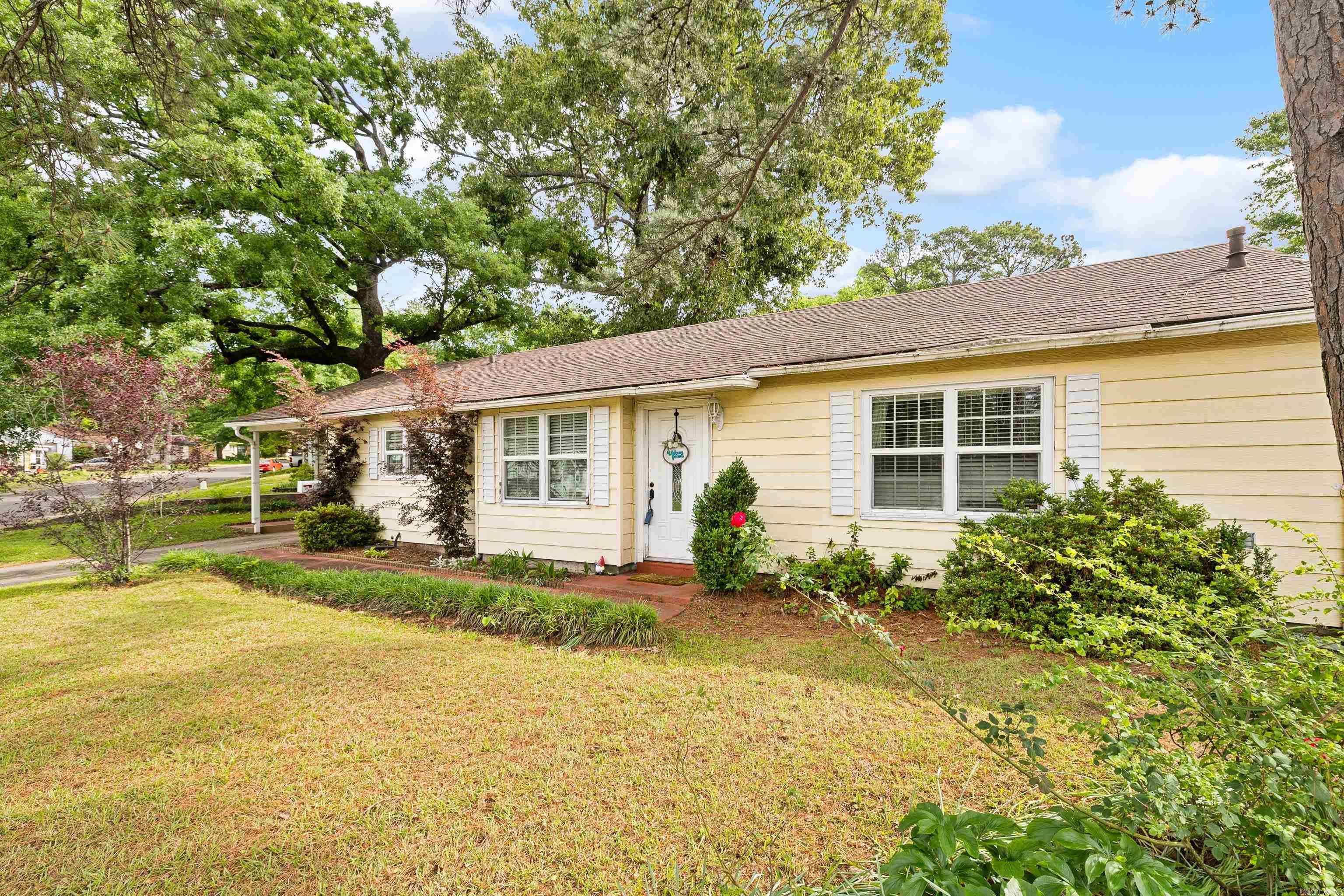 903 Oakwood  Benton, AR