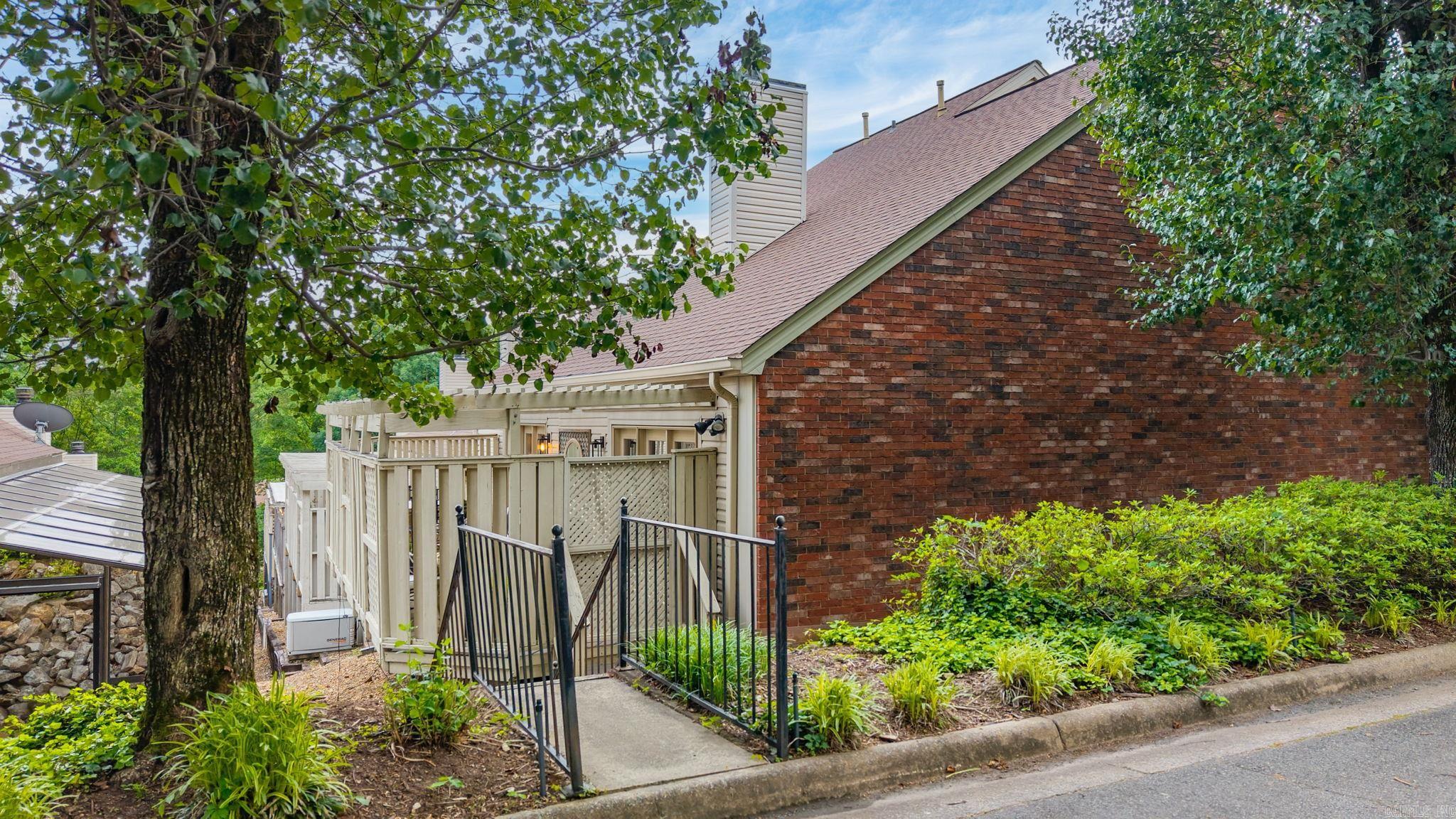 801 Pleasant Valley Dr. #5  Little Rock, AR