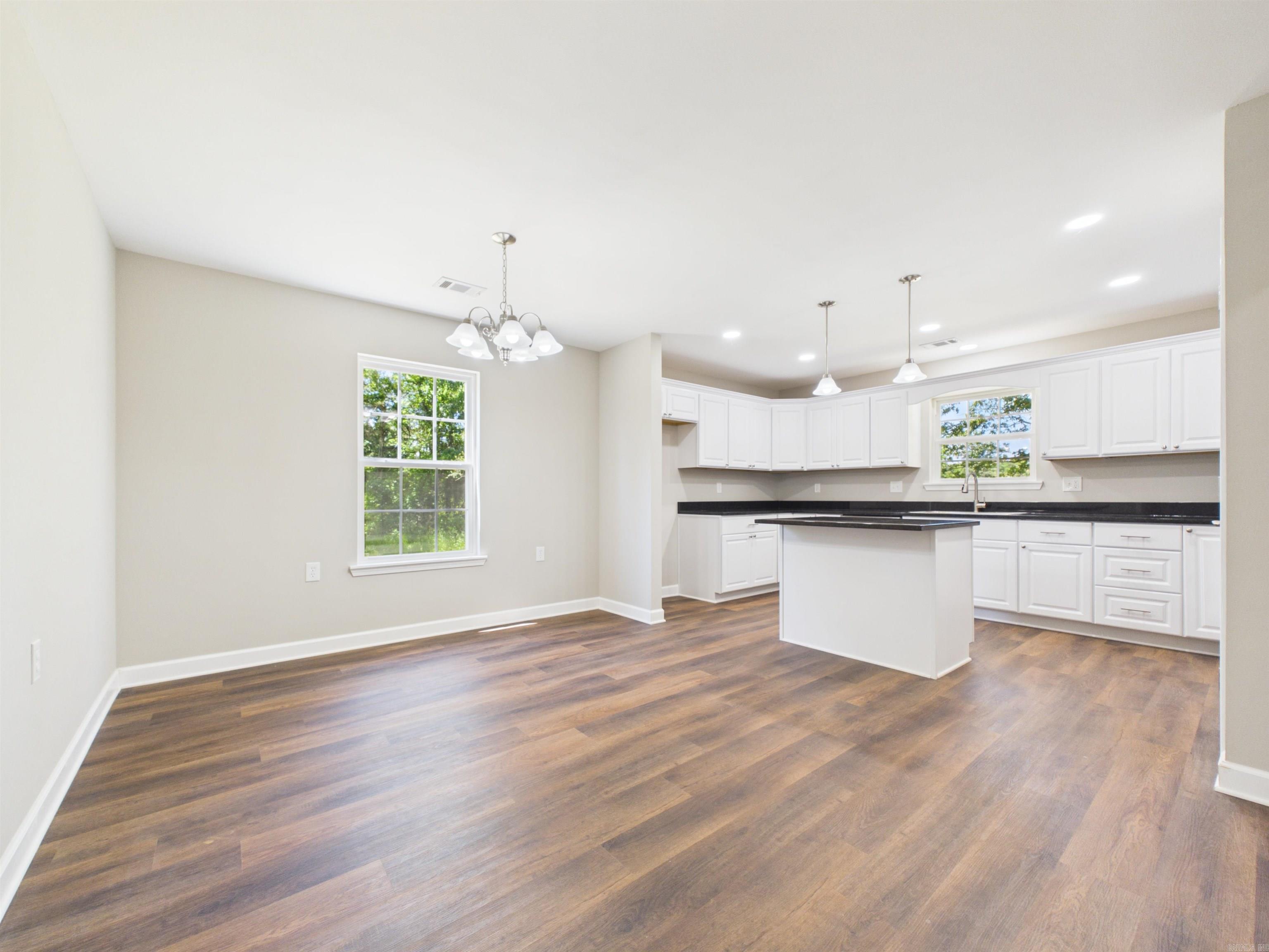 100 Shackleford Dr  Batesville, AR