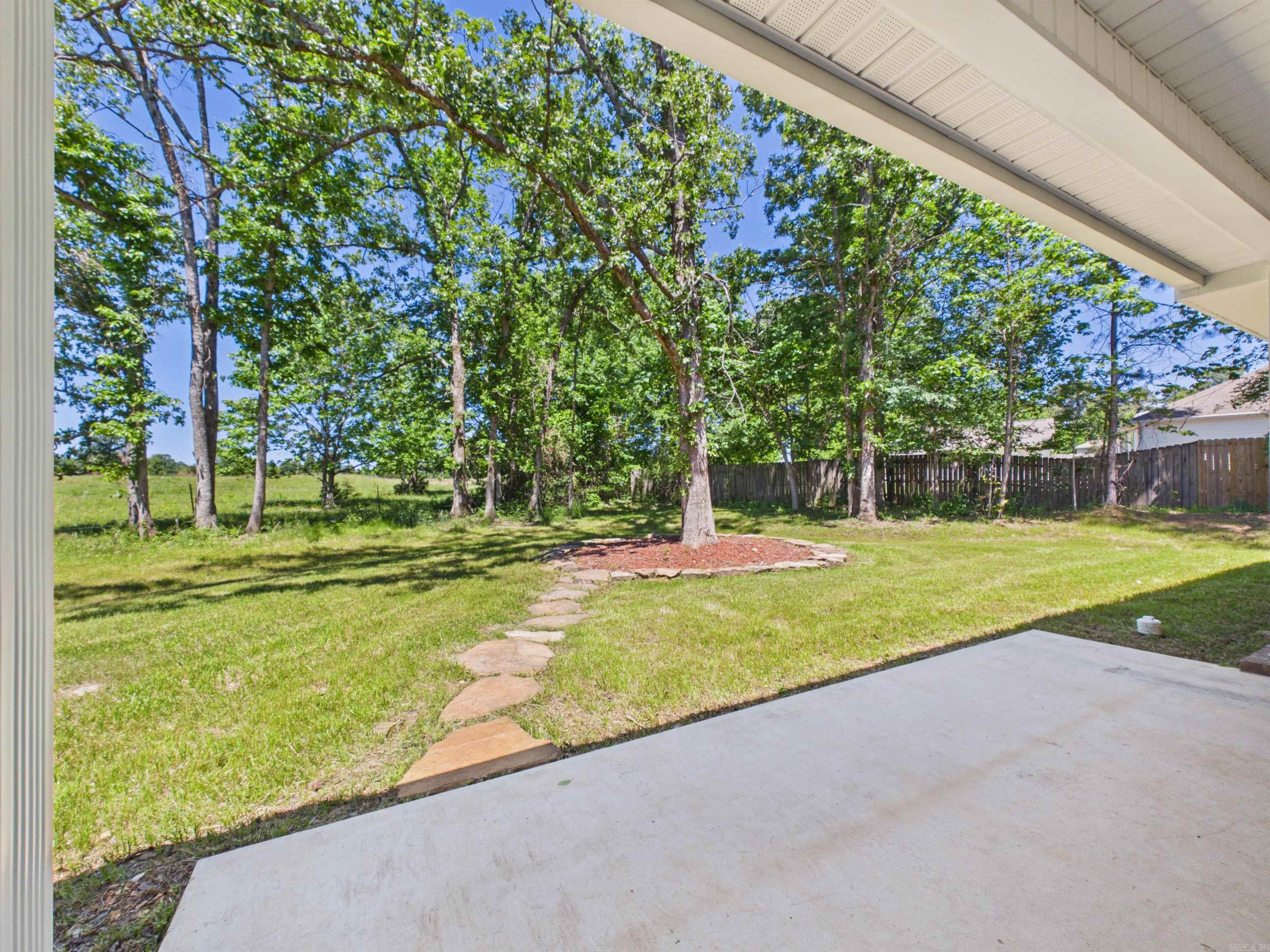 100 Shackleford Dr  Batesville, AR