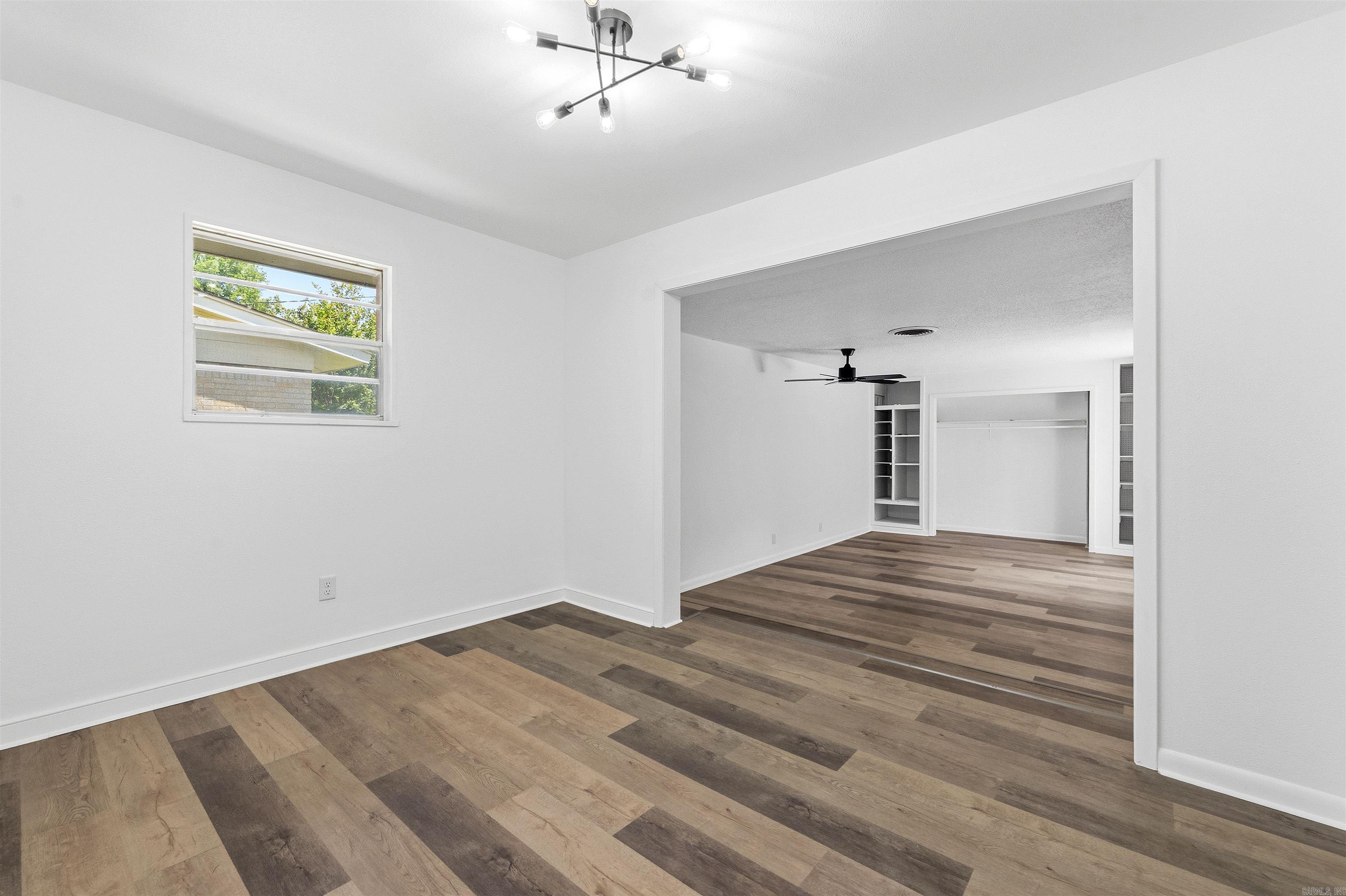 15 Phyllis Ct  Jacksonville, AR