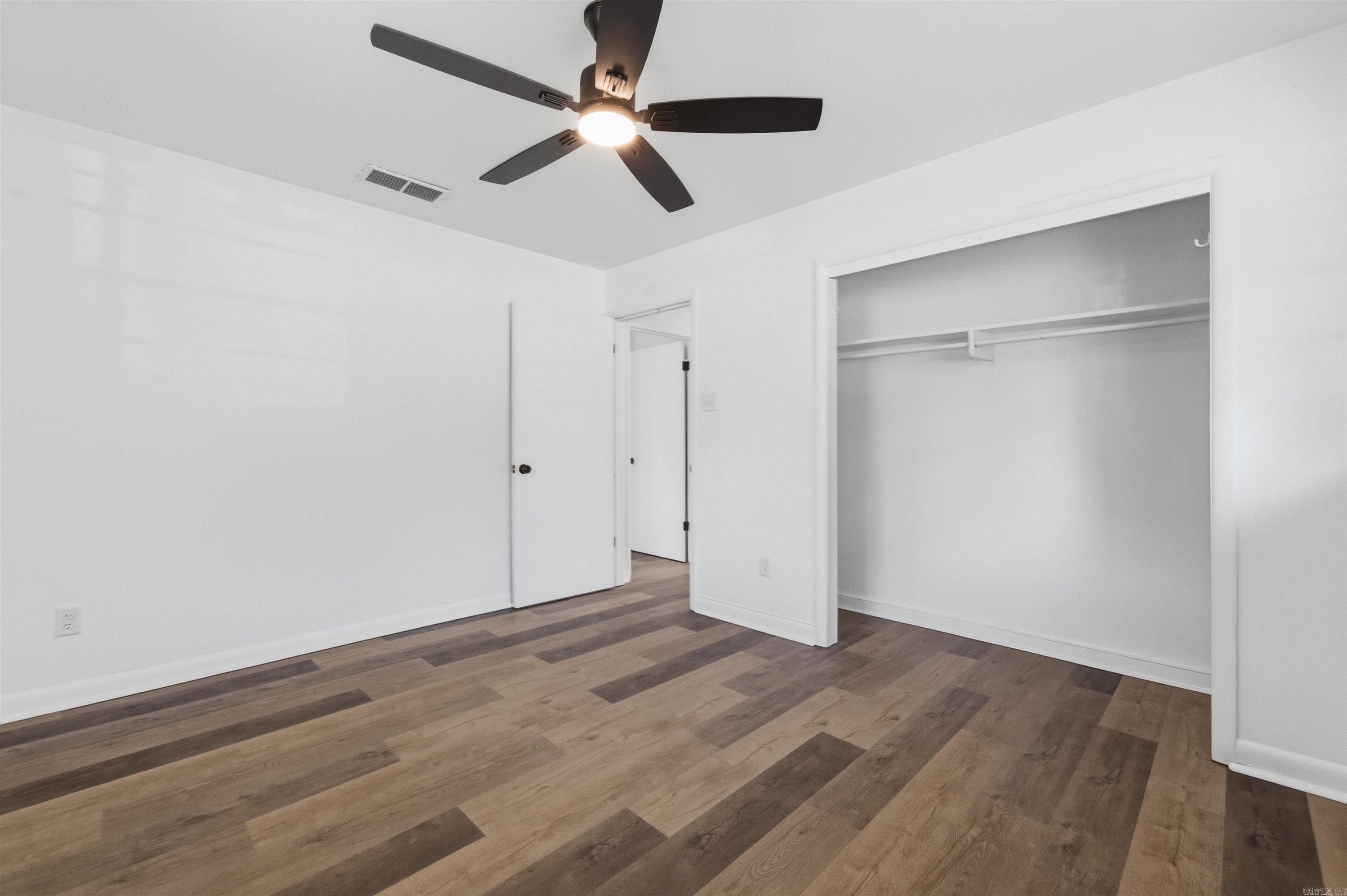 15 Phyllis Ct  Jacksonville, AR