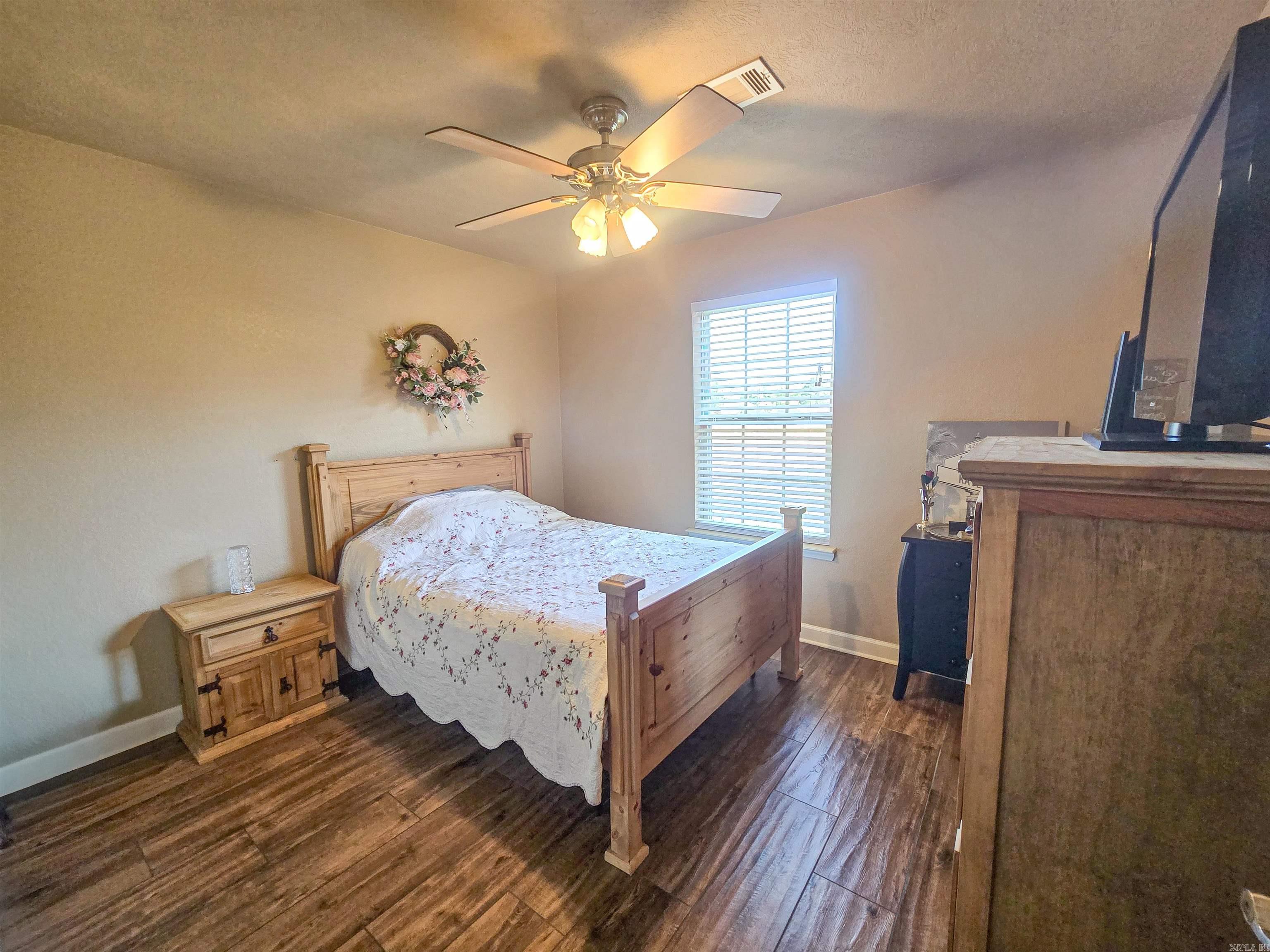5 Turquoise  Greenbrier, AR