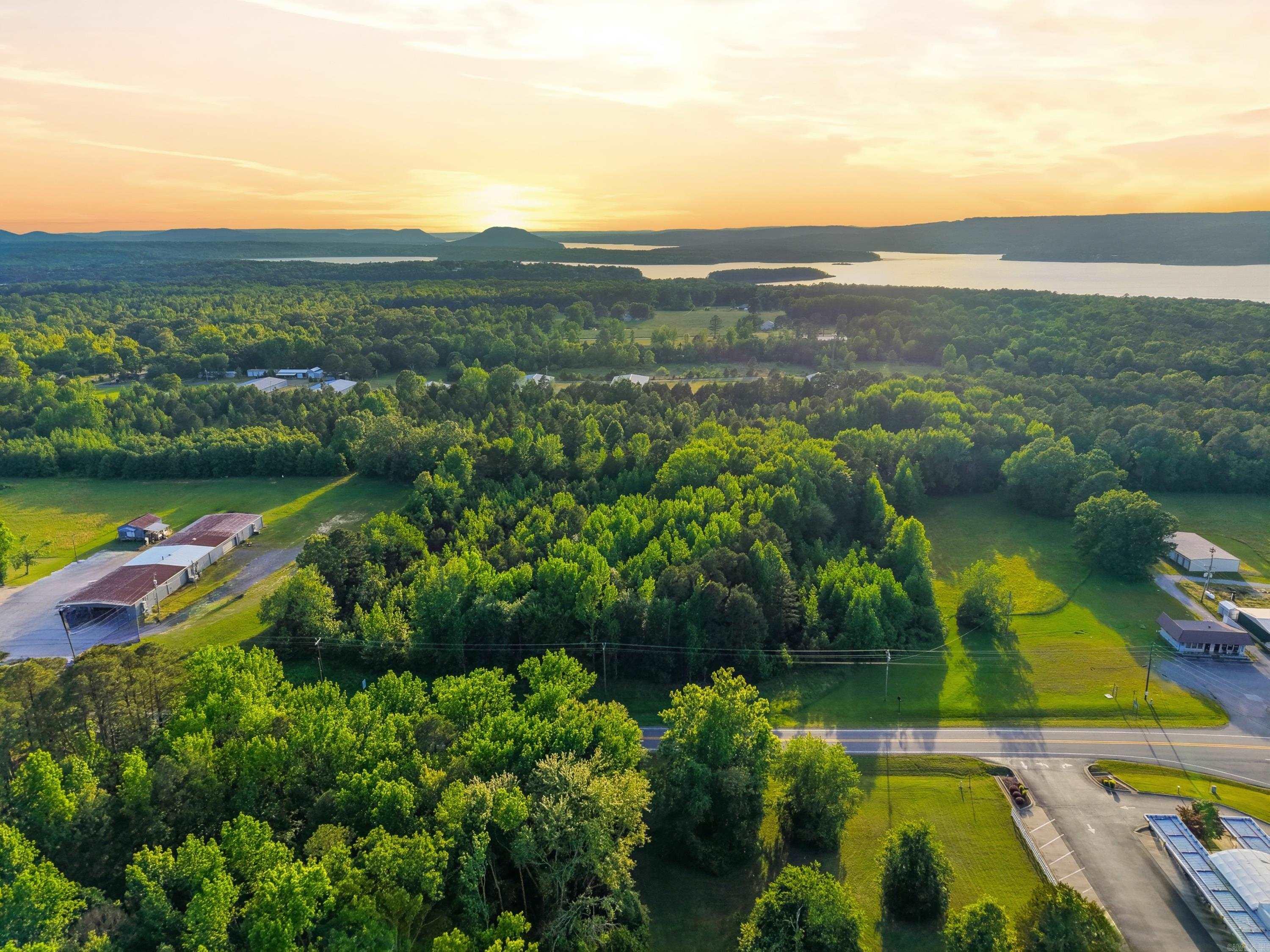 00 Hwy 16  Greers Ferry, AR