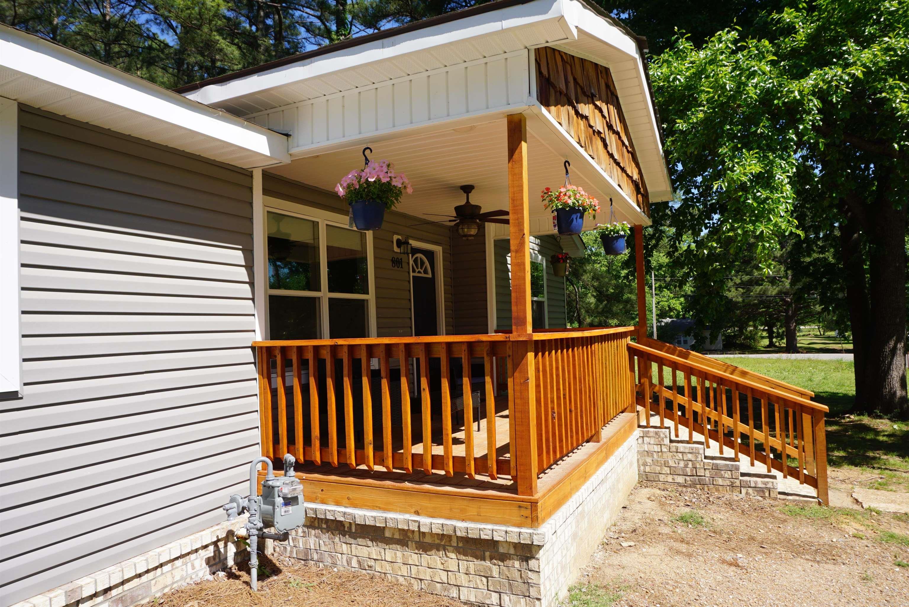 801 Richardson  Searcy, AR