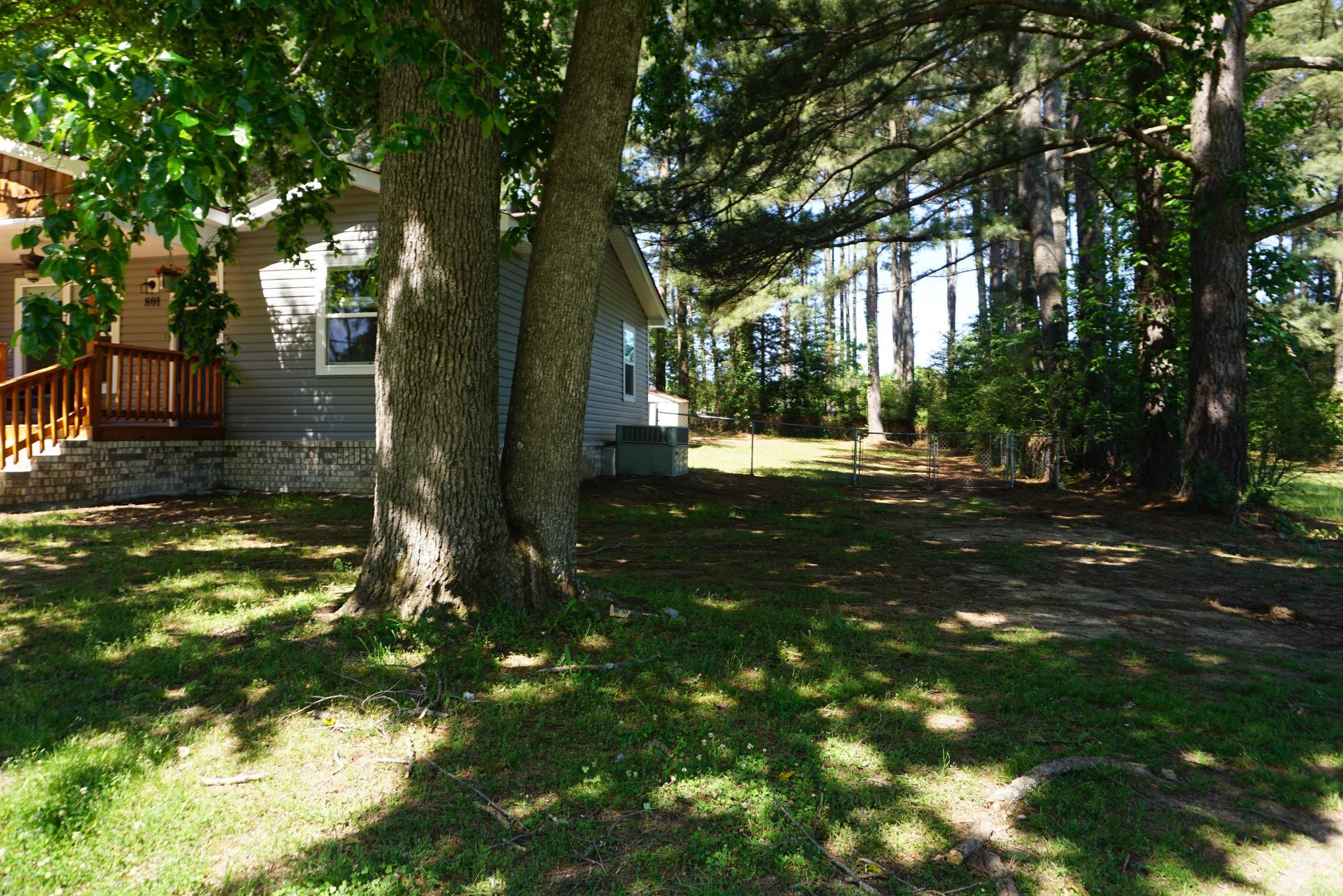 801 Richardson  Searcy, AR