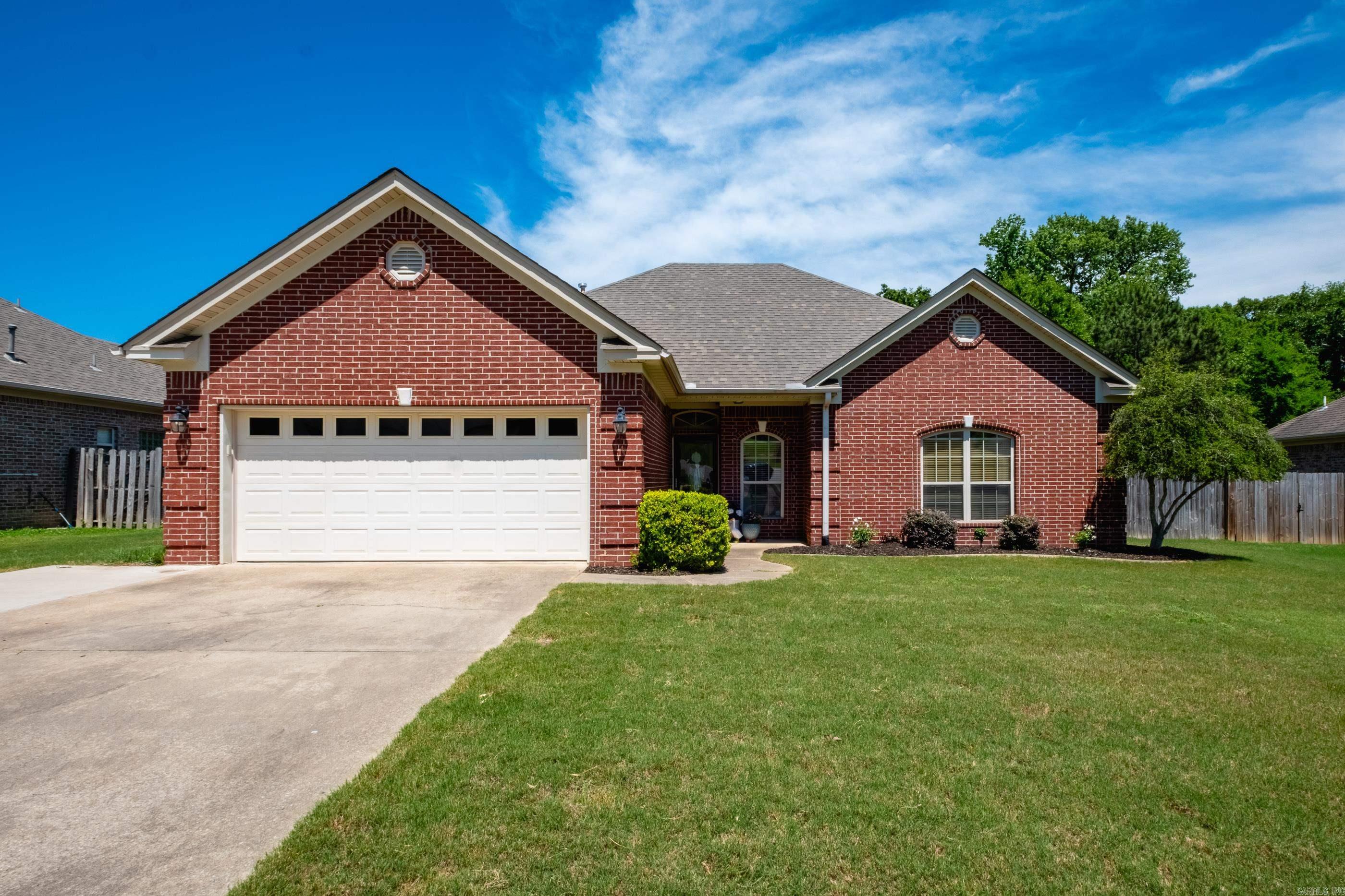 44 Oakbrooke  Sherwood, AR