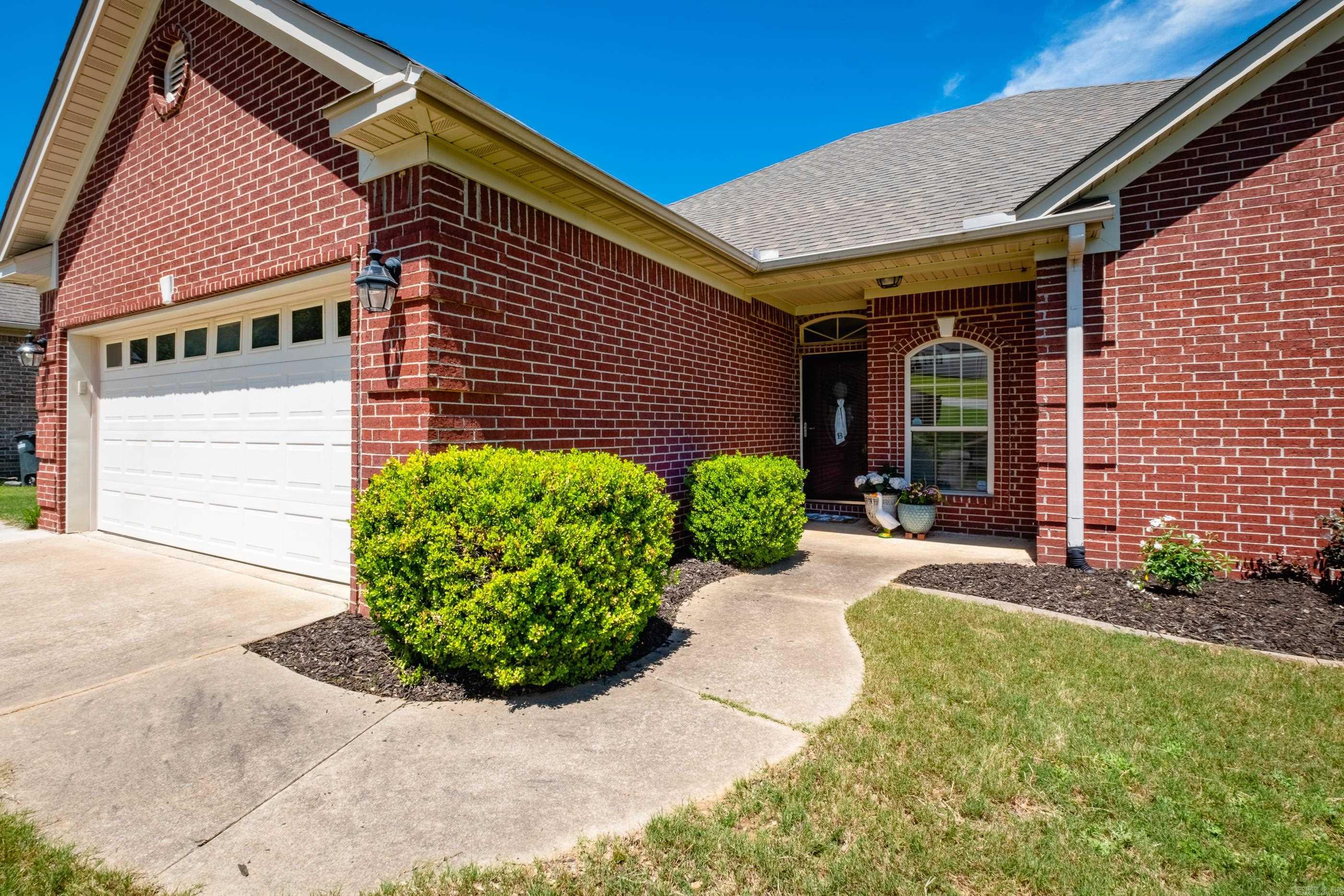 44 Oakbrooke  Sherwood, AR