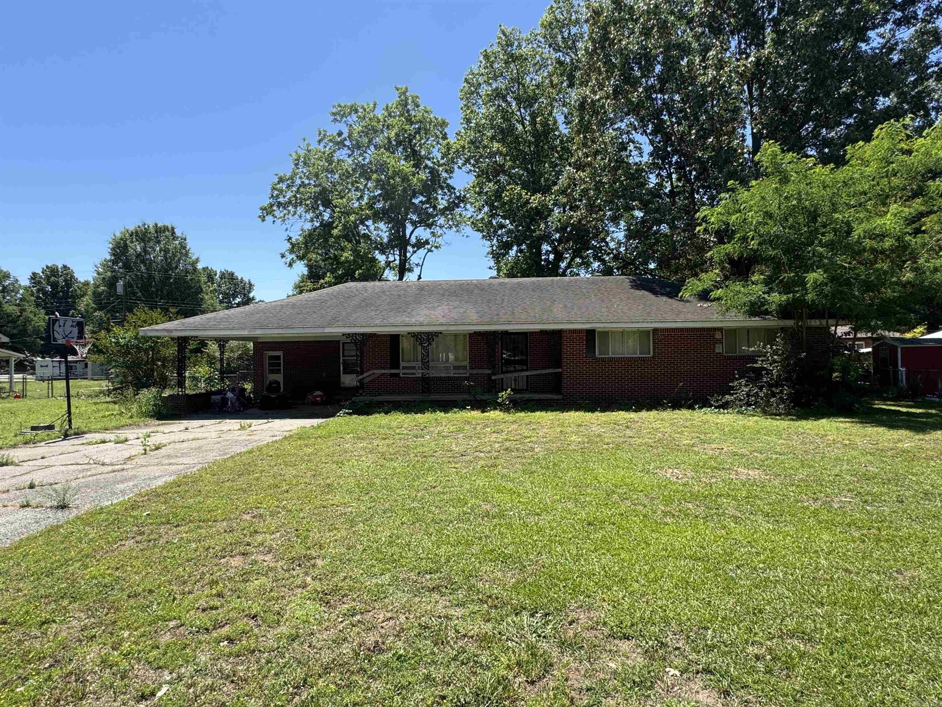 1209 Basil  Corning, AR