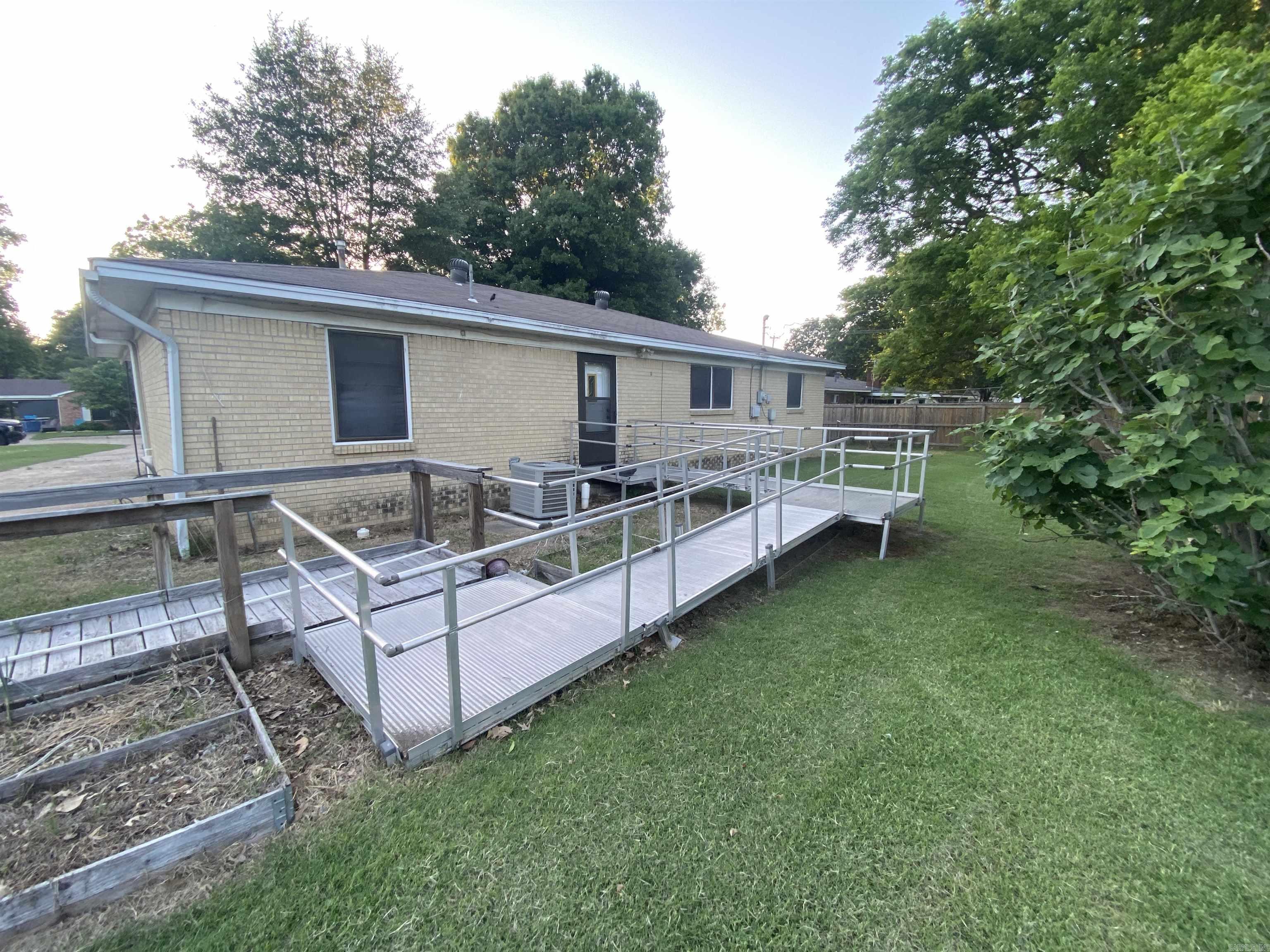 534 Ellis  Trumann, AR