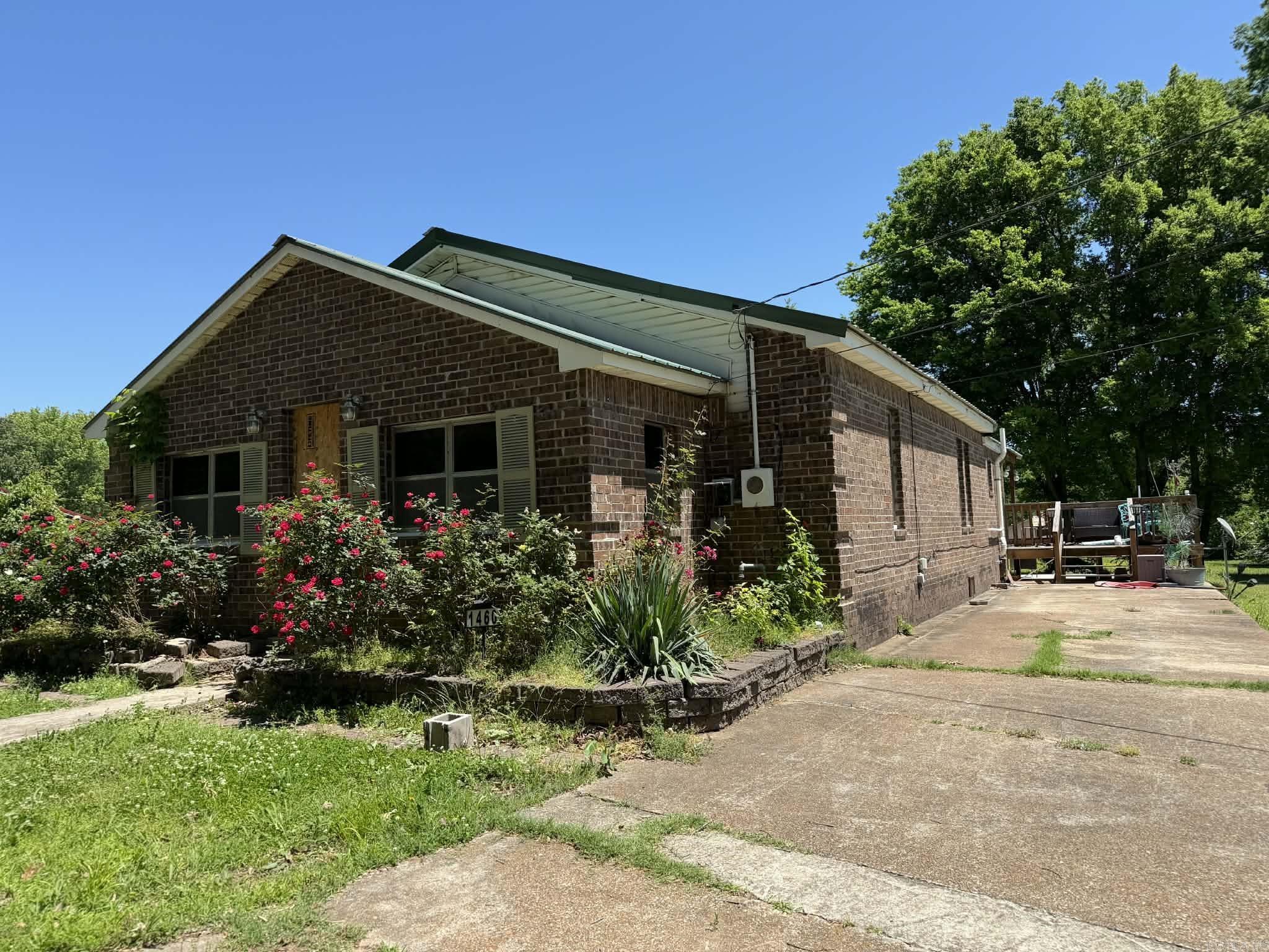 1460 Davis  Batesville, AR
