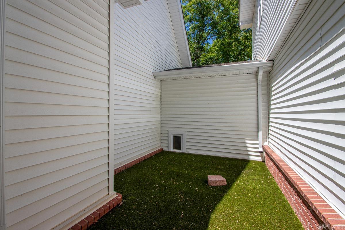 1500 Elmwood  Benton, AR