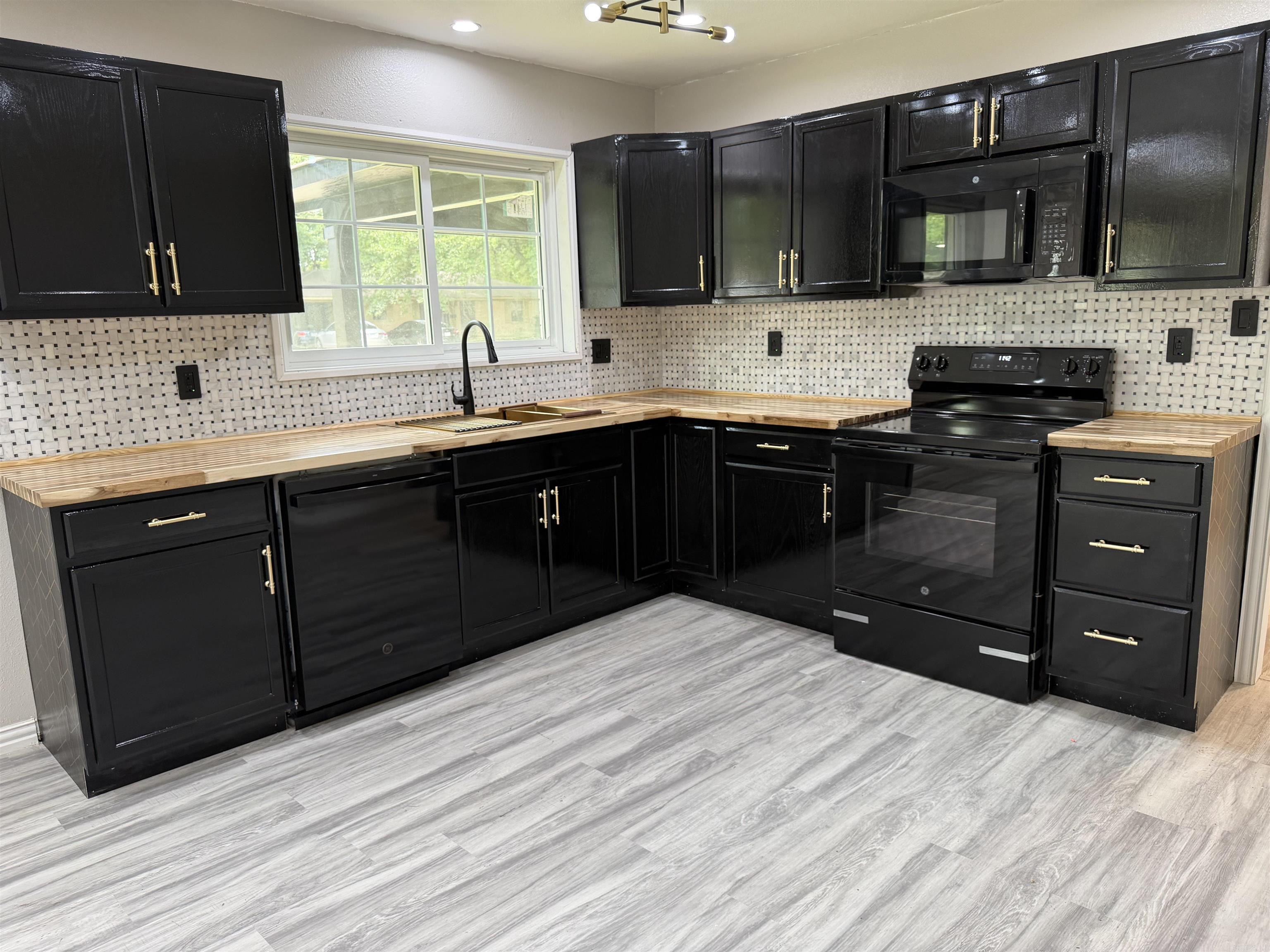 1603 Belmoor  Pine Bluff, AR