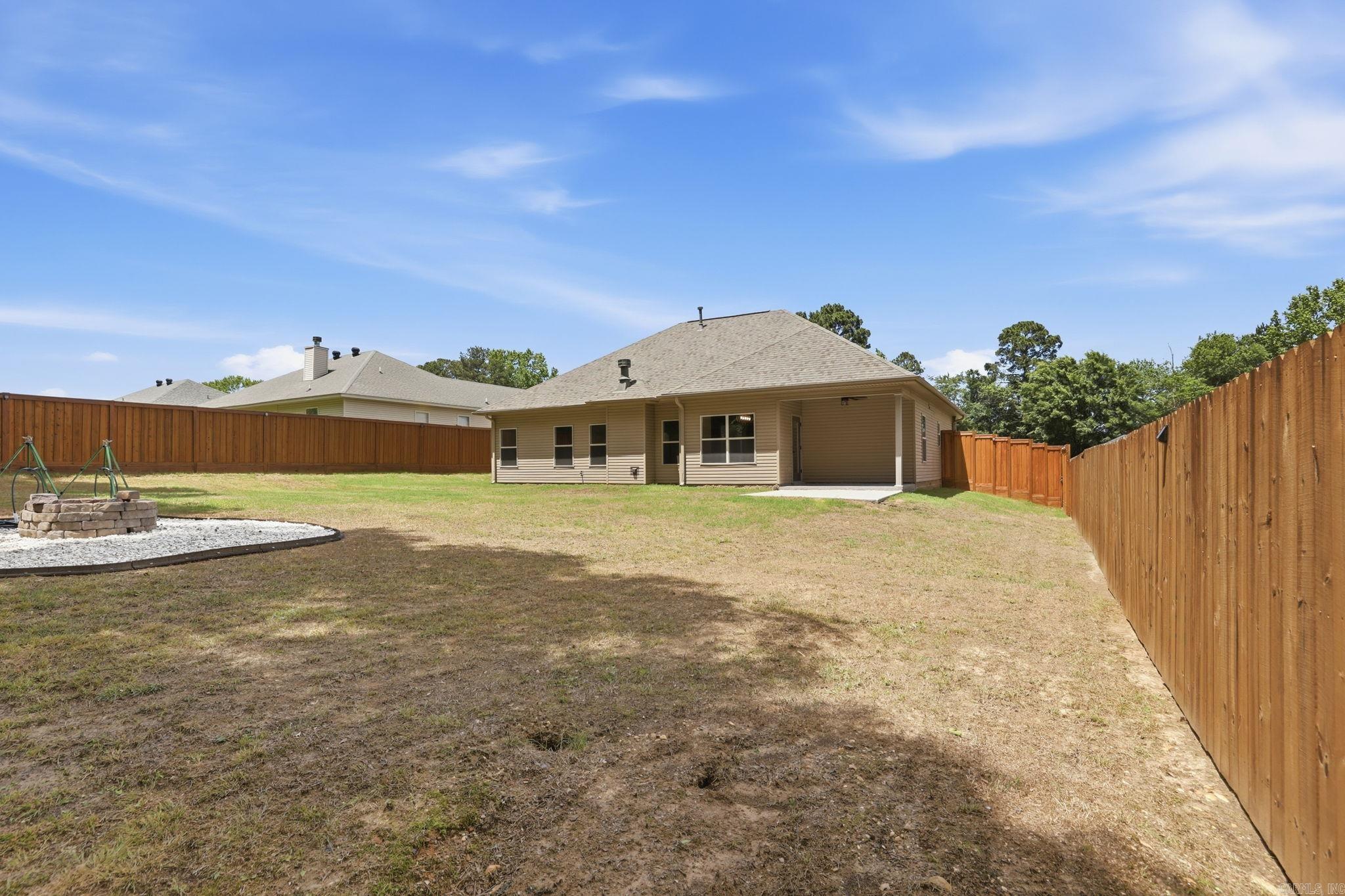 1009 Katy Ln  Alexander, AR