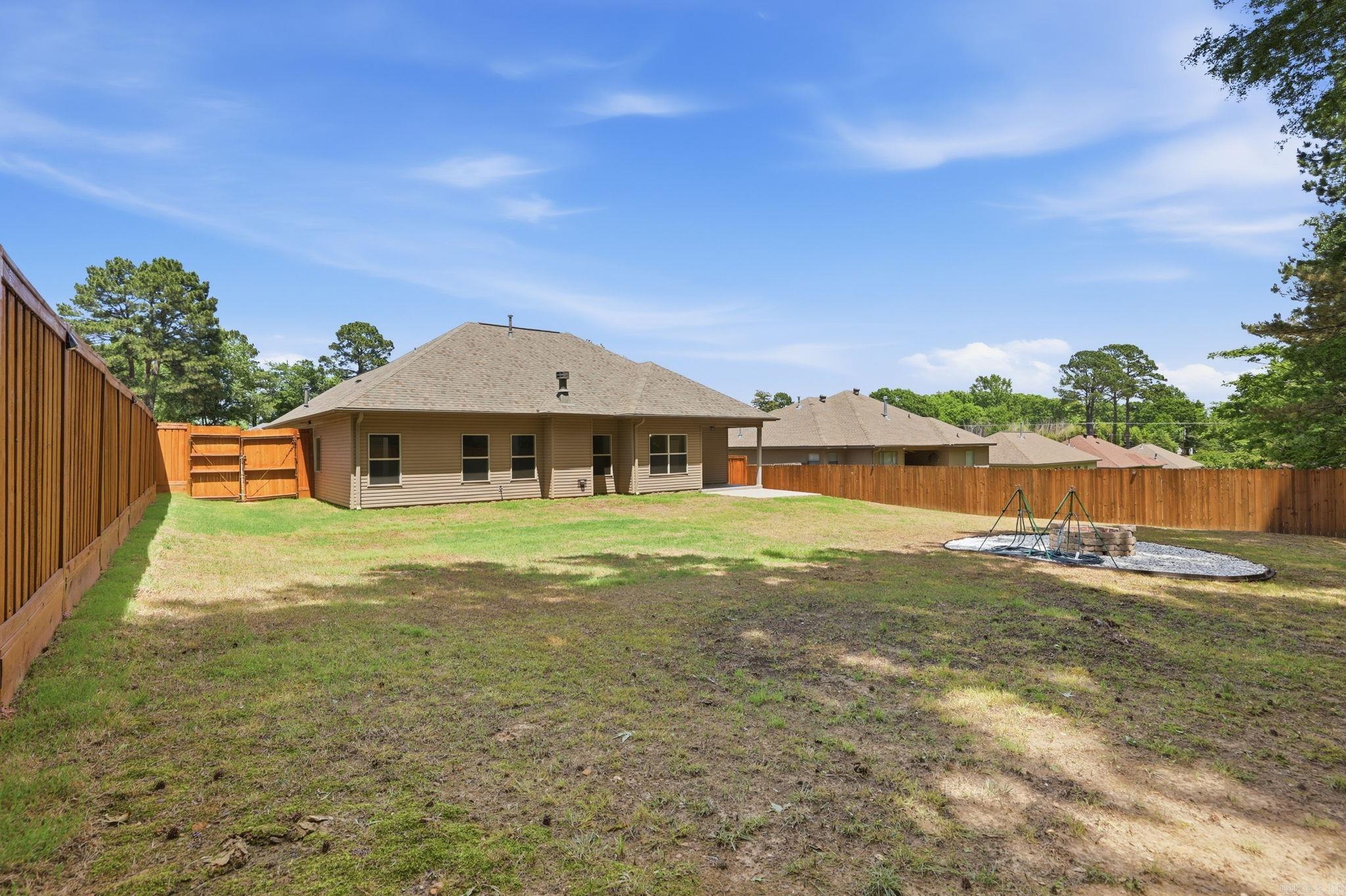 1009 Katy Ln  Alexander, AR
