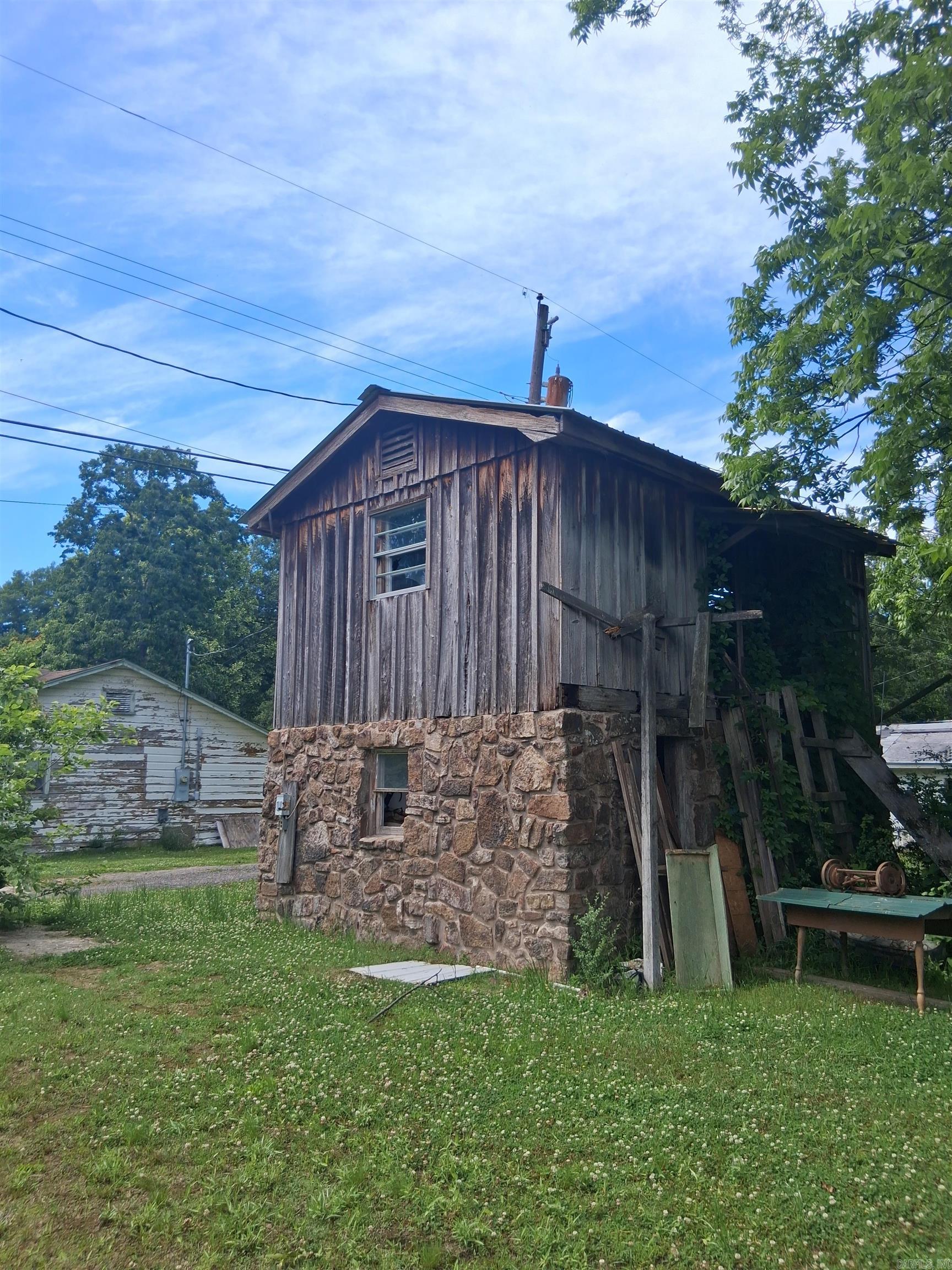 1508 S Porter  Stuttgart, AR