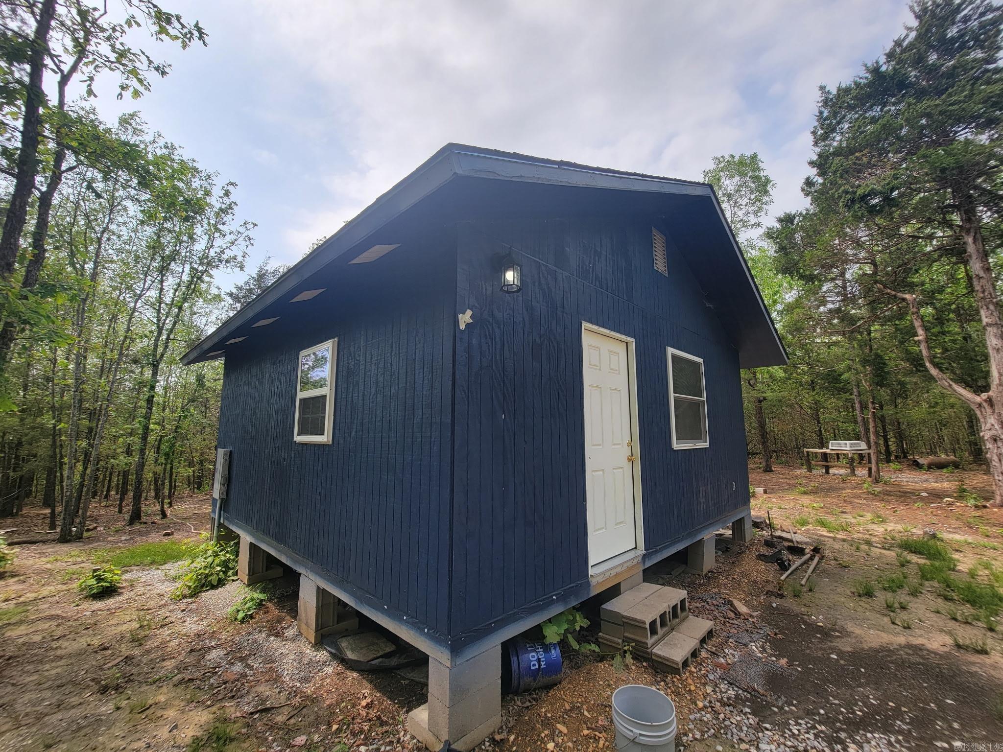 1472 B Petters Road  Mountain View, AR