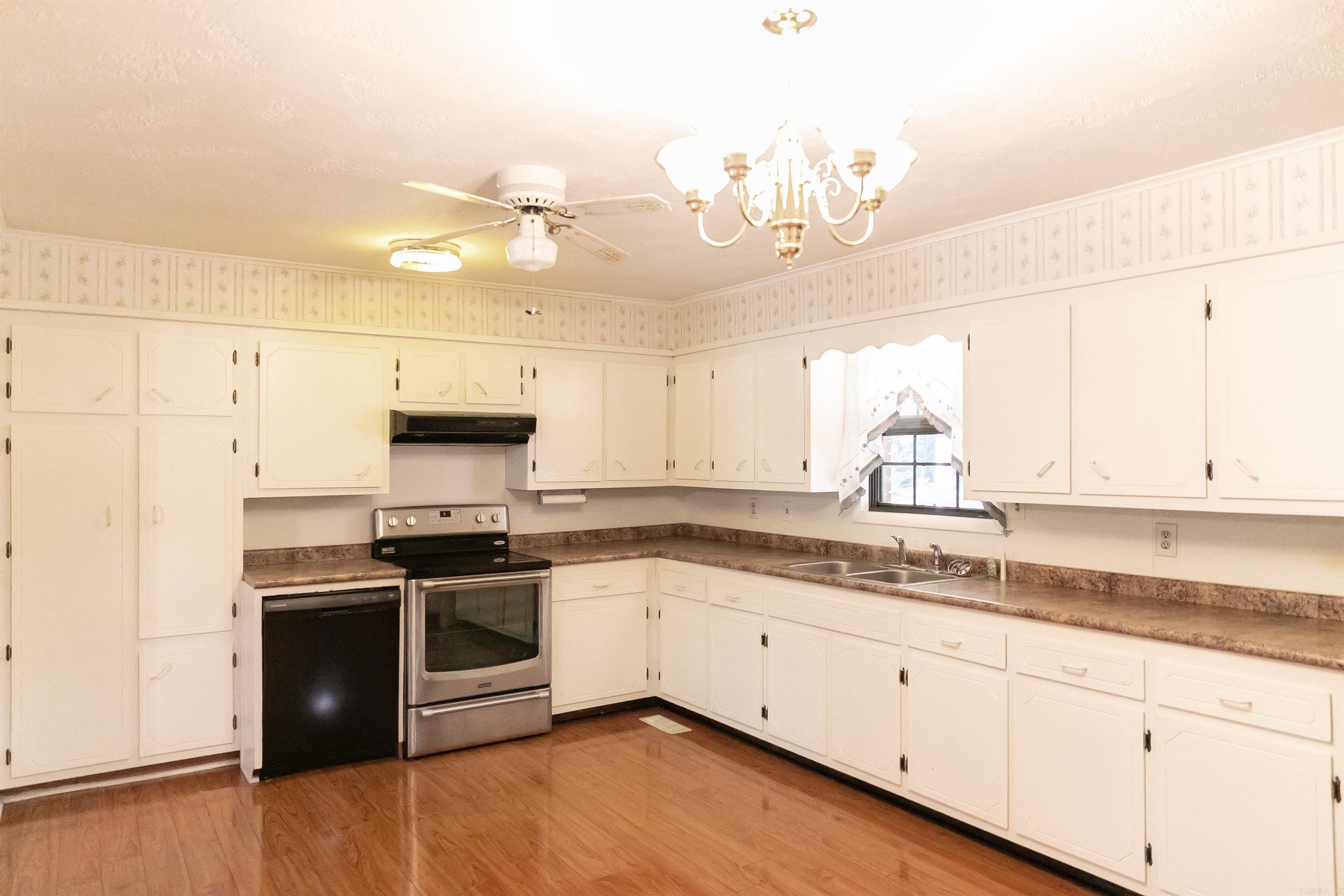 1207 W Unity  Paragould, AR