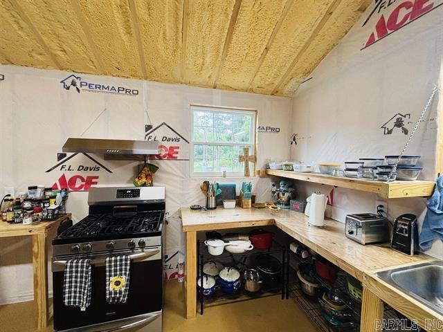 1472 A Petters  Mountain View, AR
