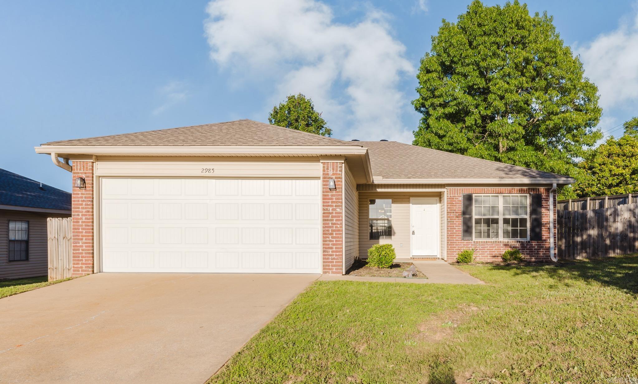 2985 Wildwood Dr  Benton, AR