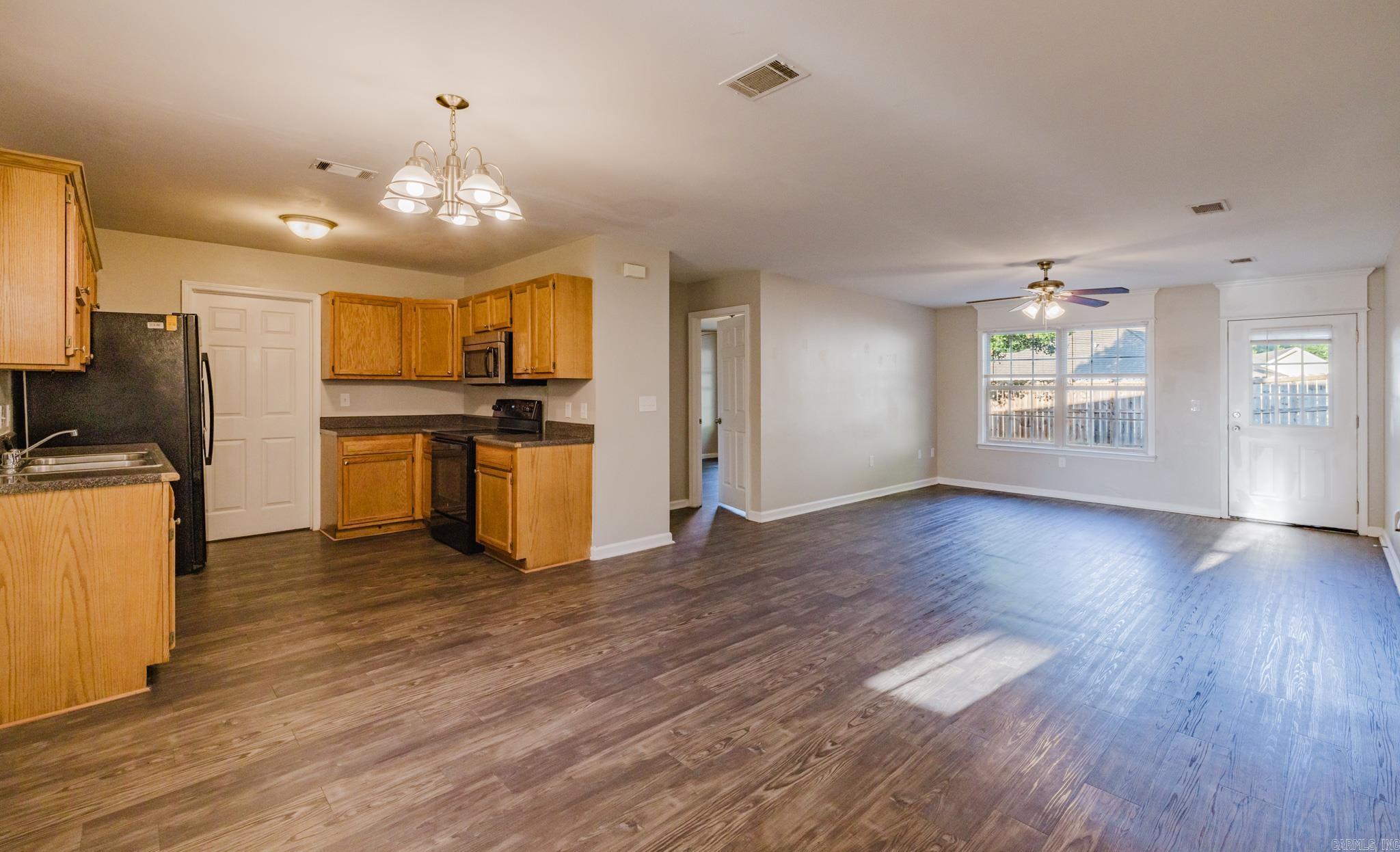 2985 Wildwood Dr  Benton, AR