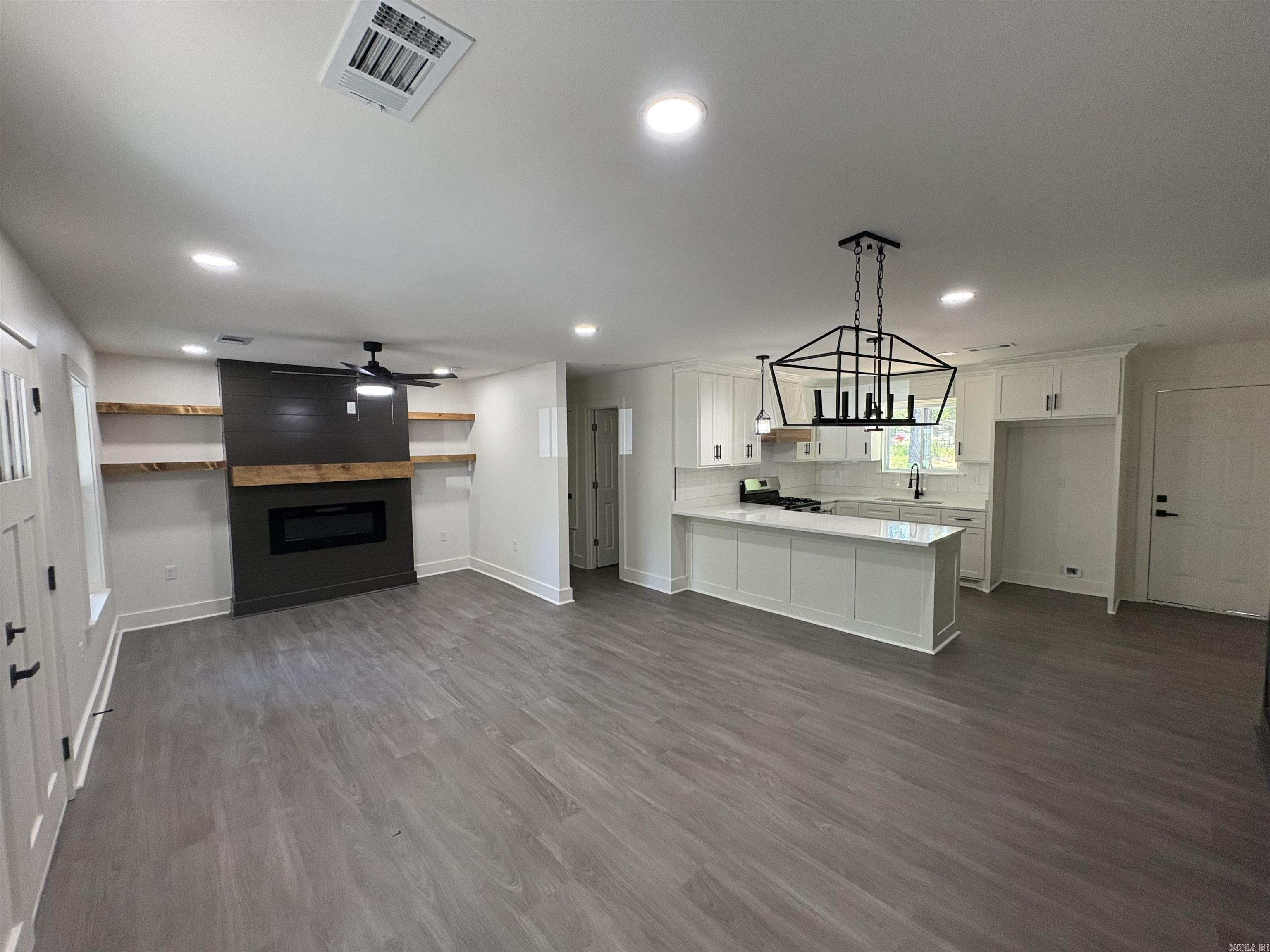 11412 Vine  Mabelvale, AR