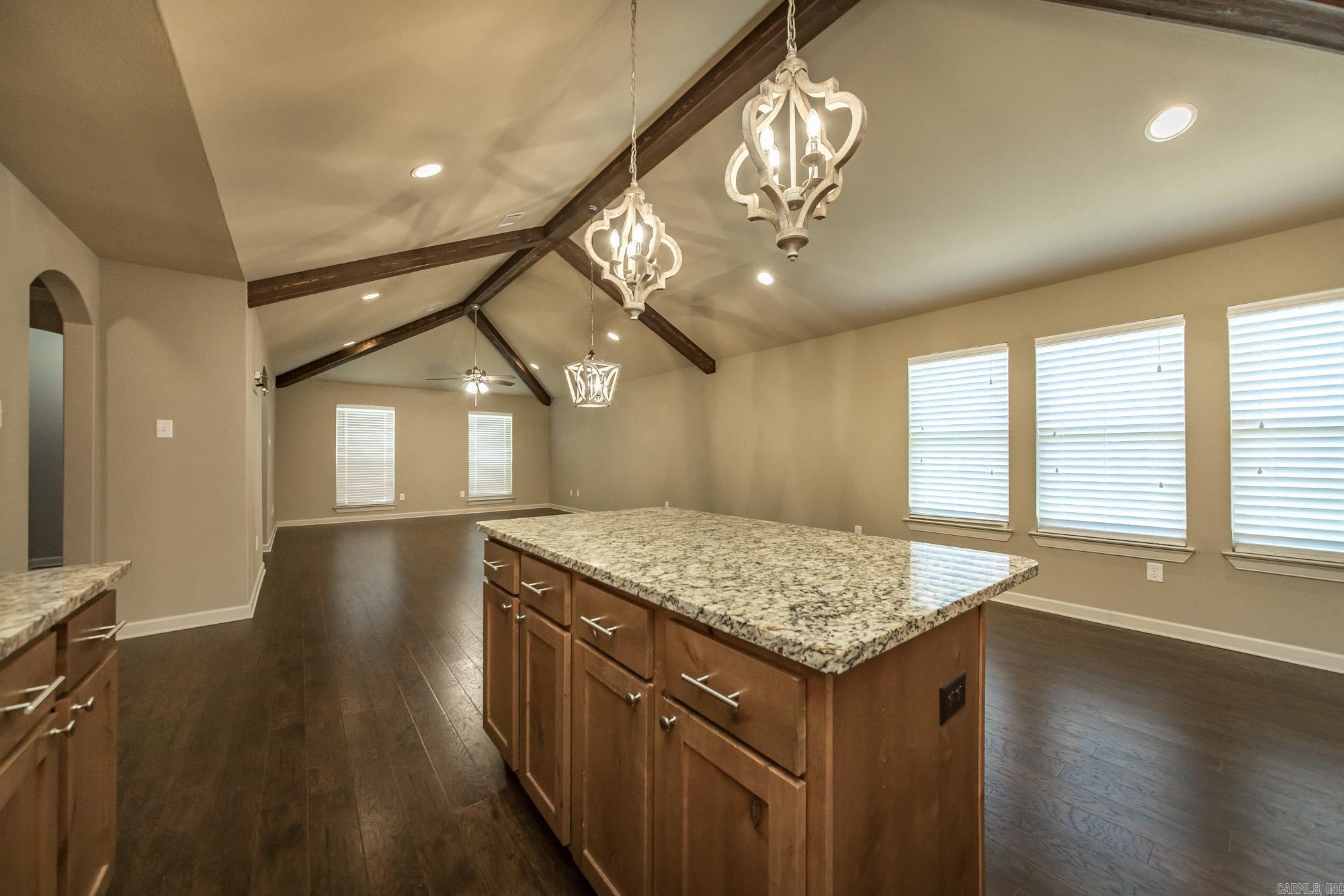 1335 Bobali  Conway, AR