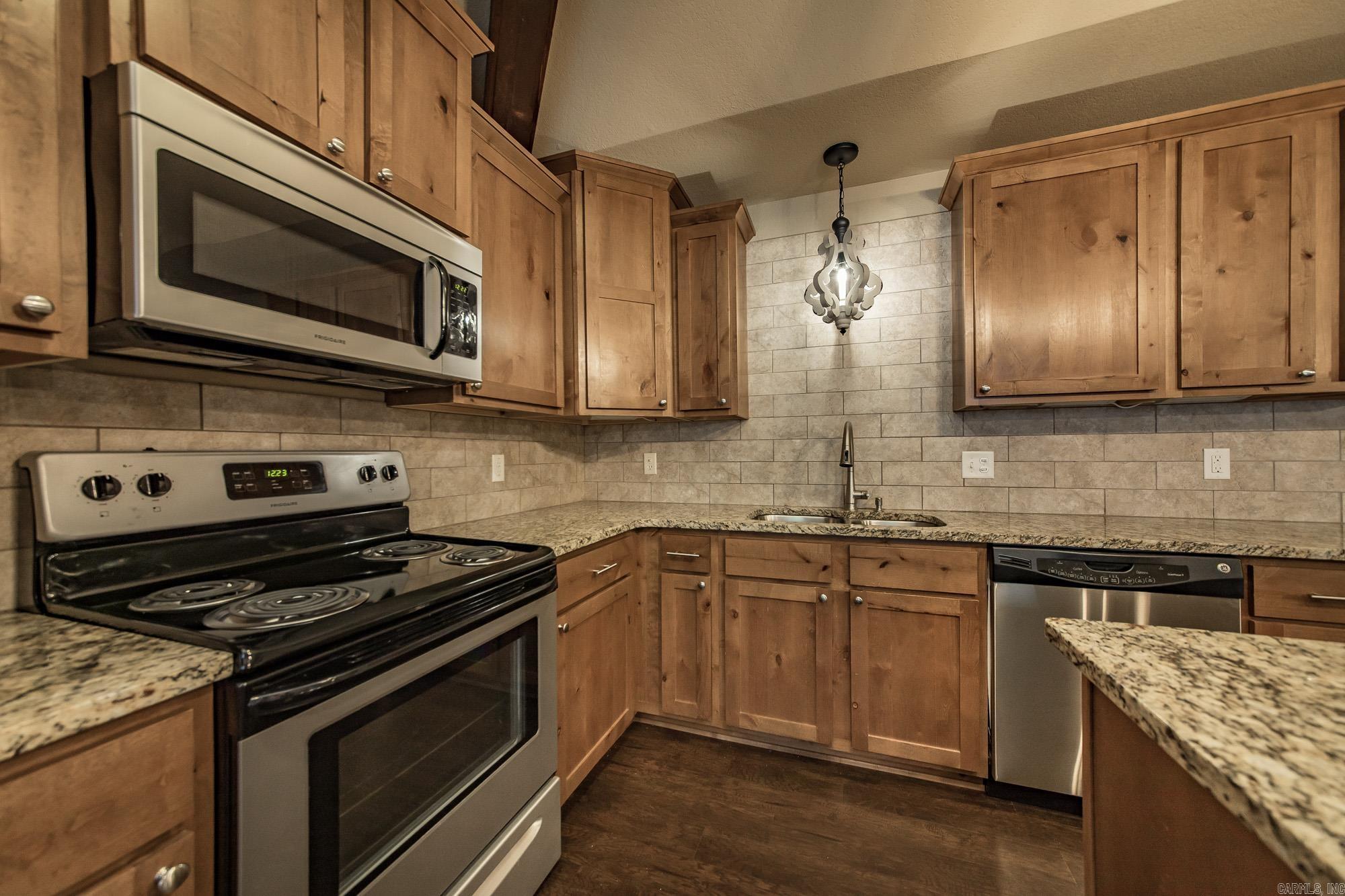 1335 Bobali  Conway, AR