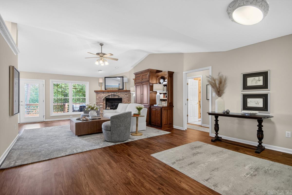 10 Dominar  Hot Springs Village, AR