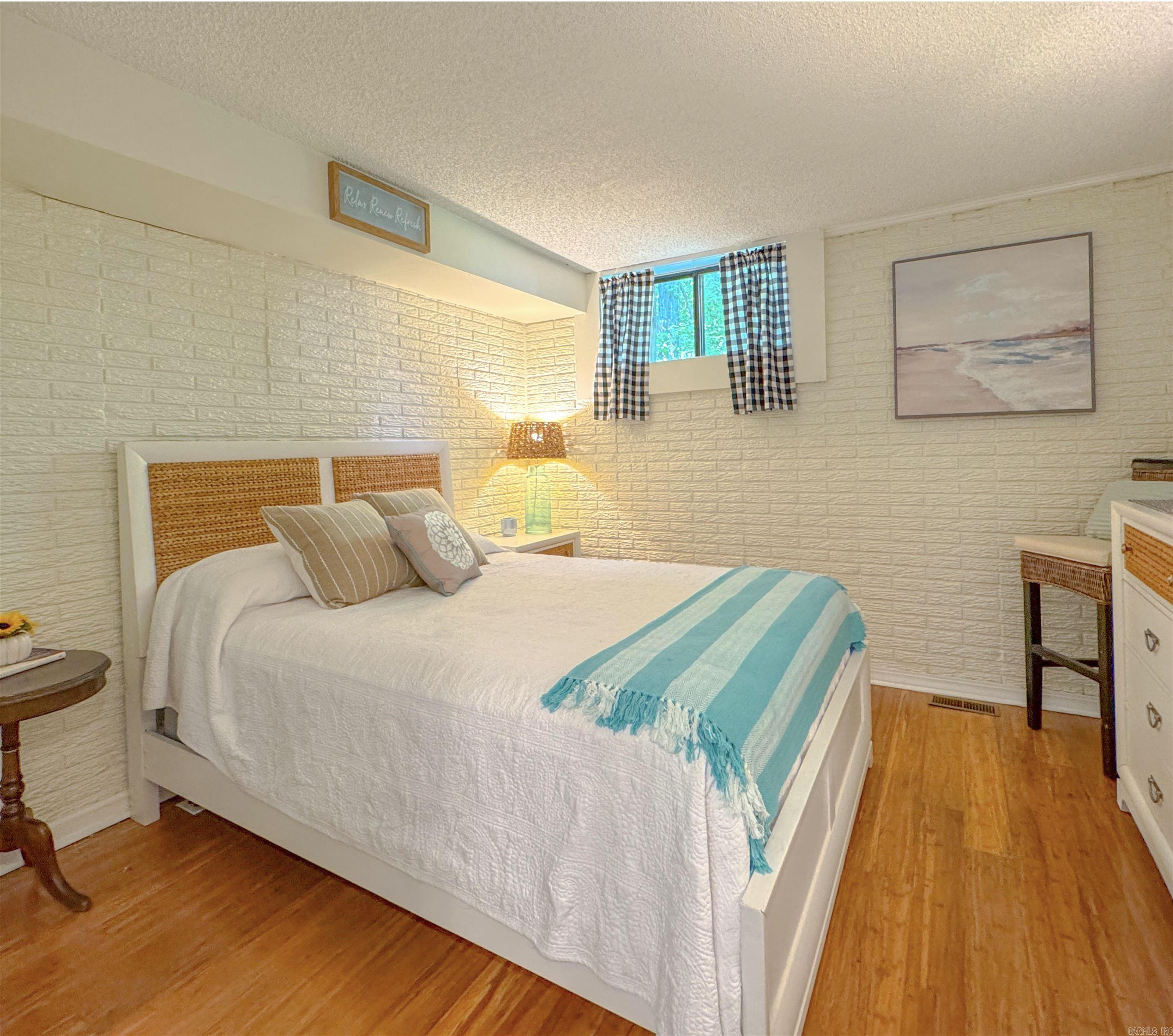 8 Castellon  Hot Springs Village, AR