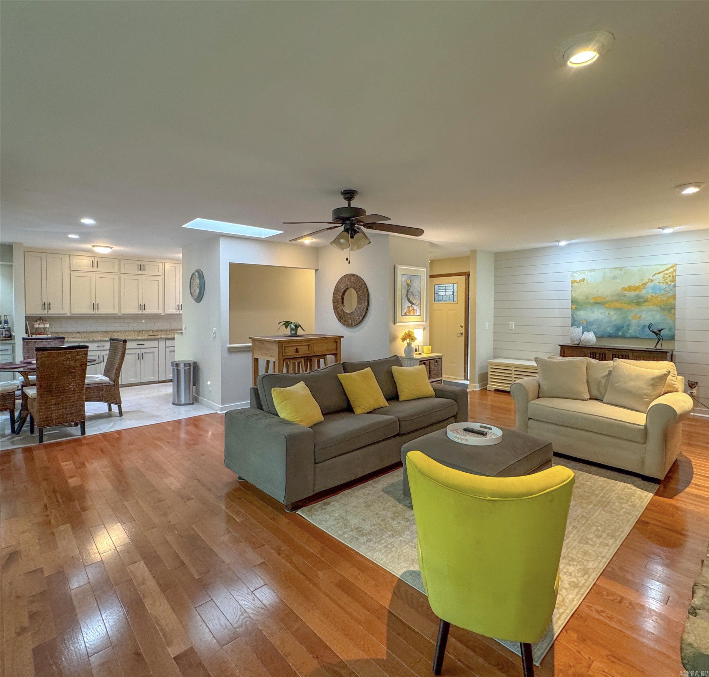 8 Castellon  Hot Springs Village, AR