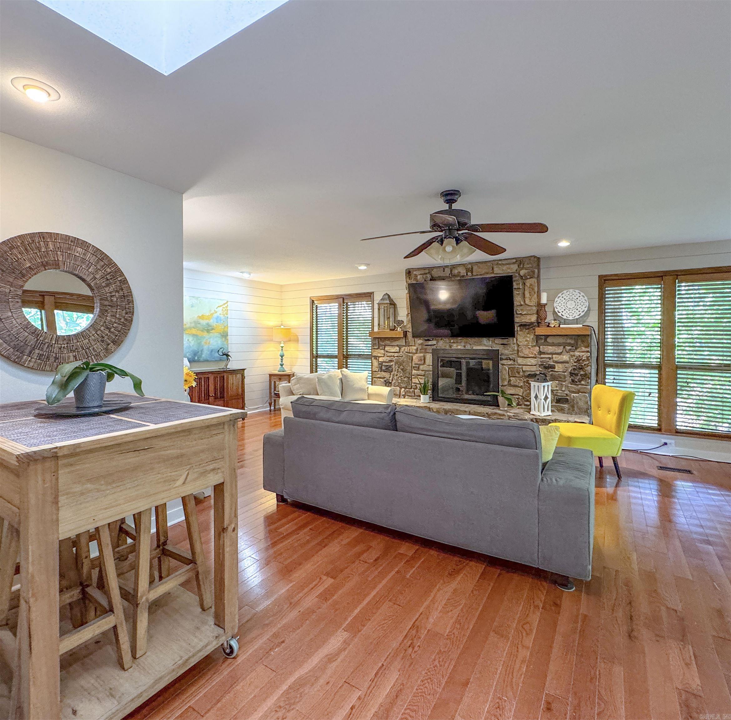 8 Castellon  Hot Springs Village, AR