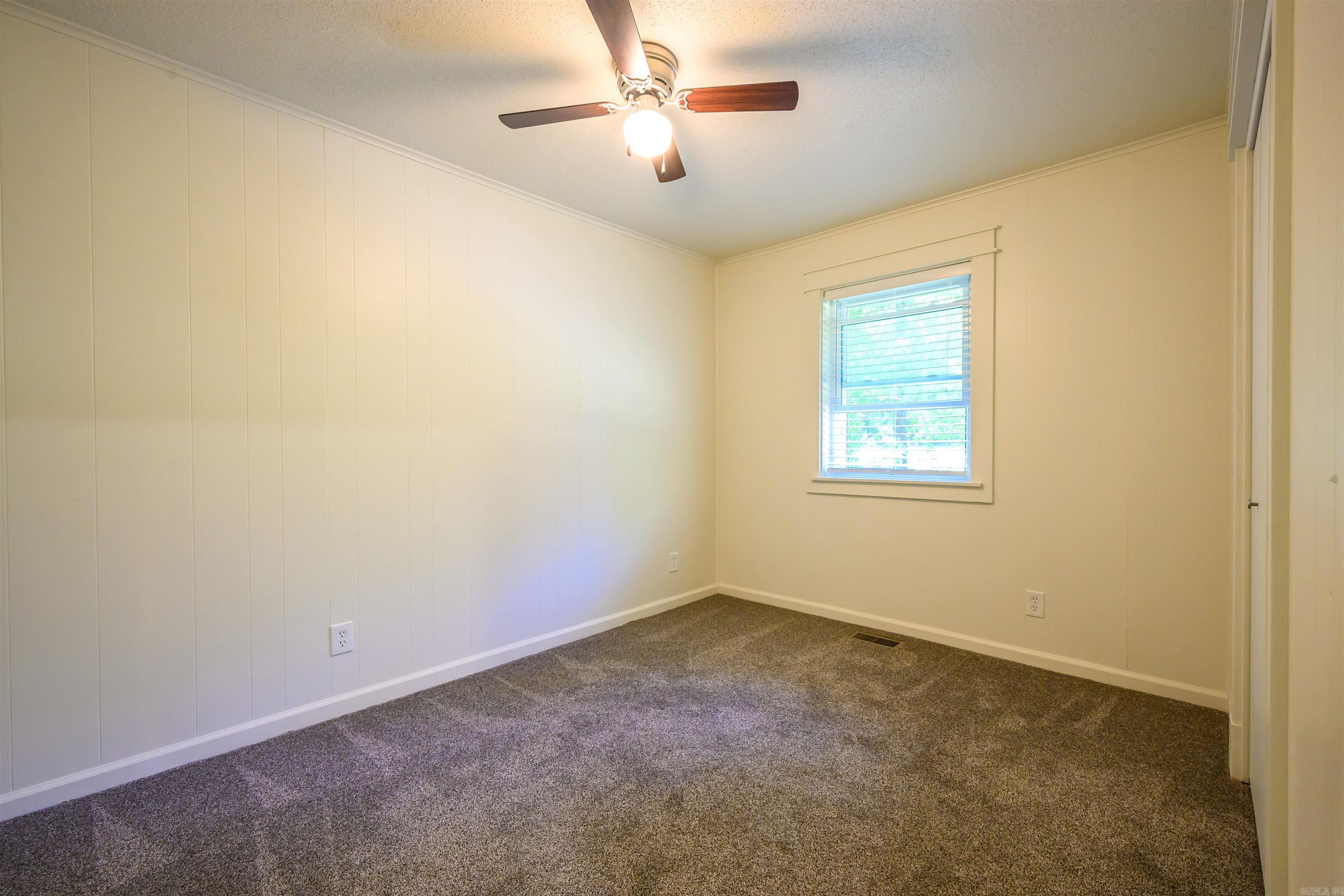 50 Hawkins  Cord, AR