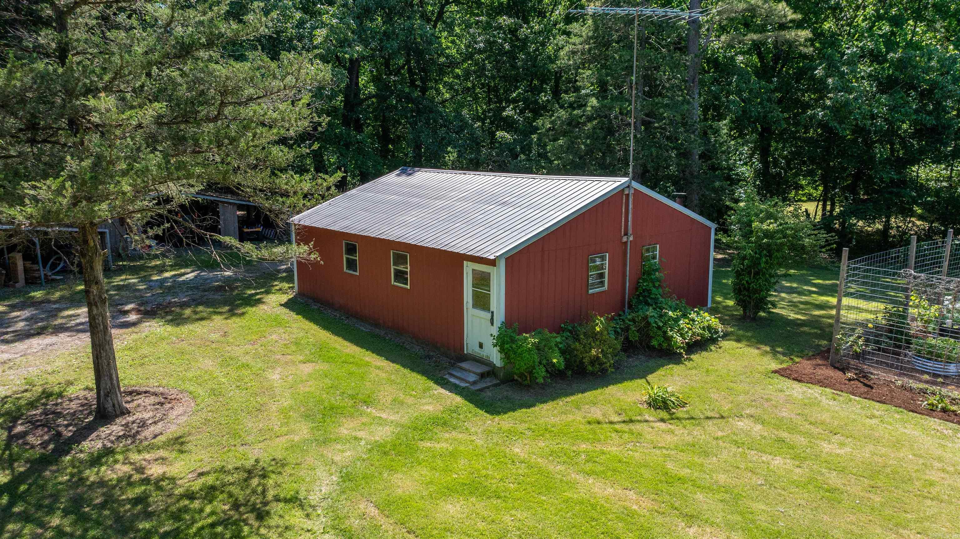 50 Hawkins  Cord, AR