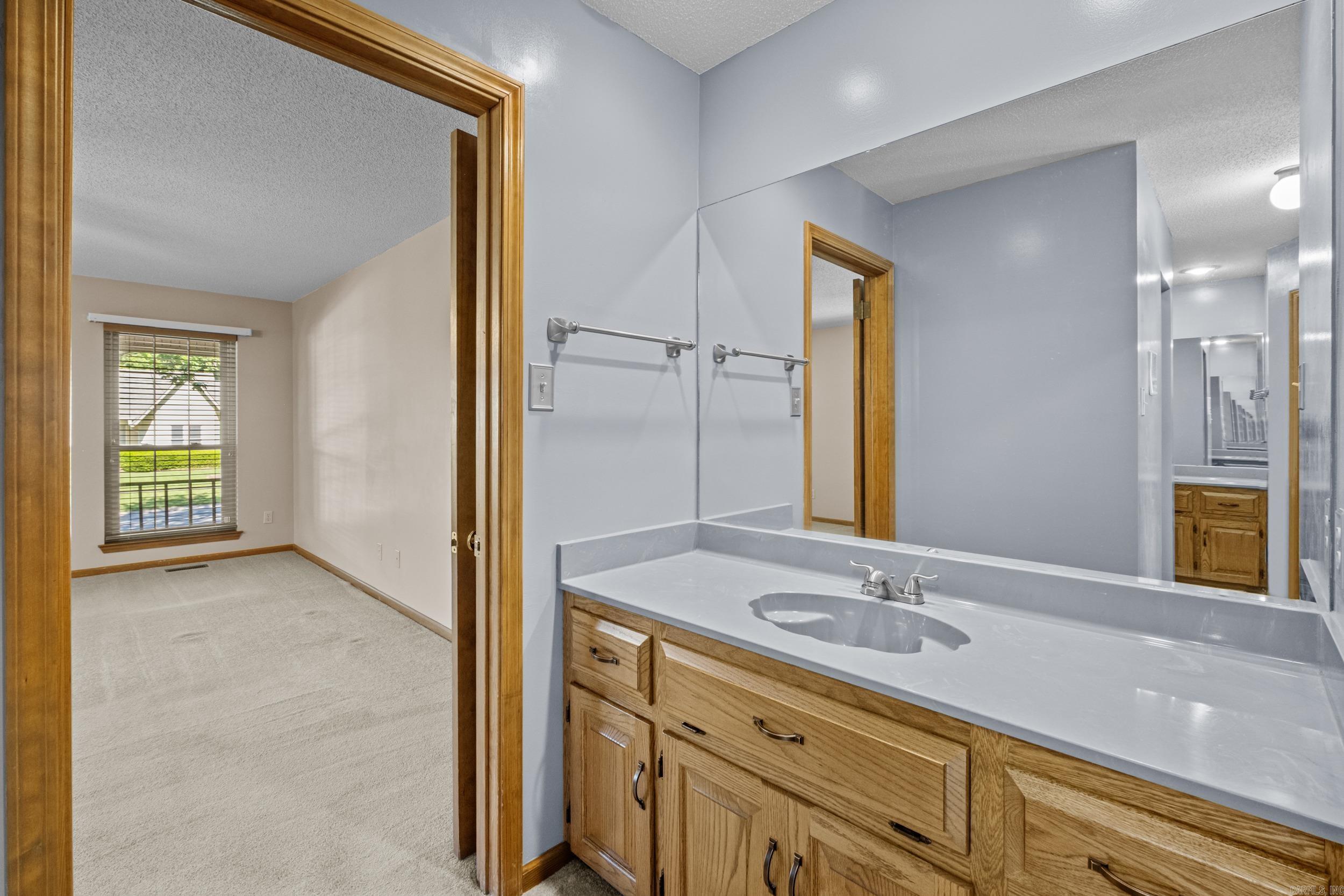 1502 Hawkwood  Sherwood, AR