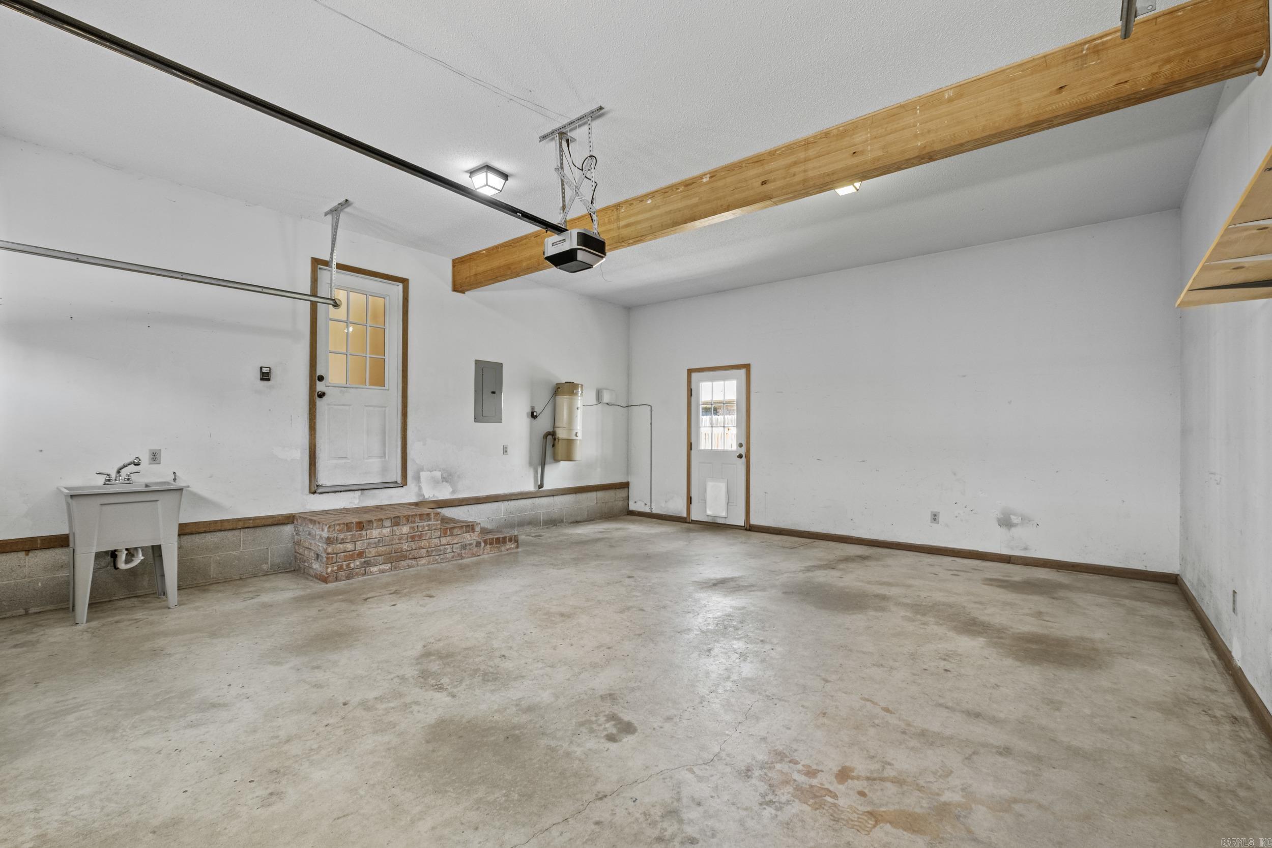 1502 Hawkwood  Sherwood, AR